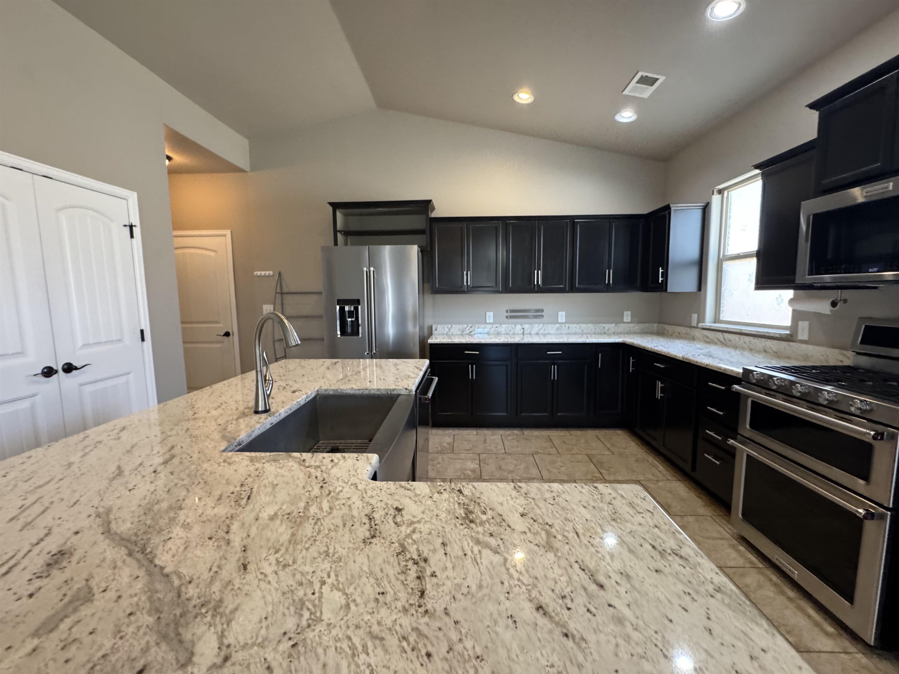 1168 Shady Lane Property Photo 2