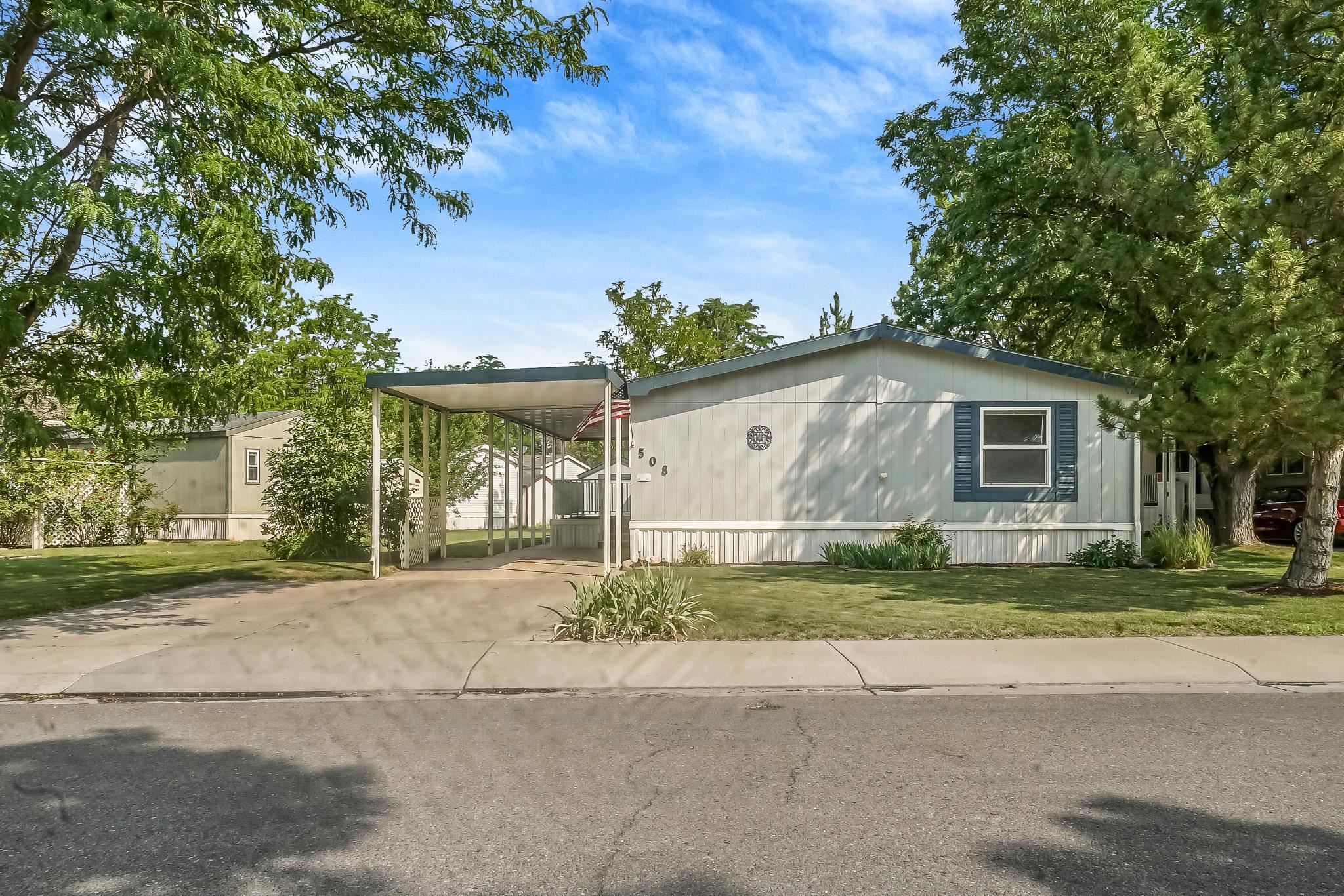 435 32 Road Property Photo 1