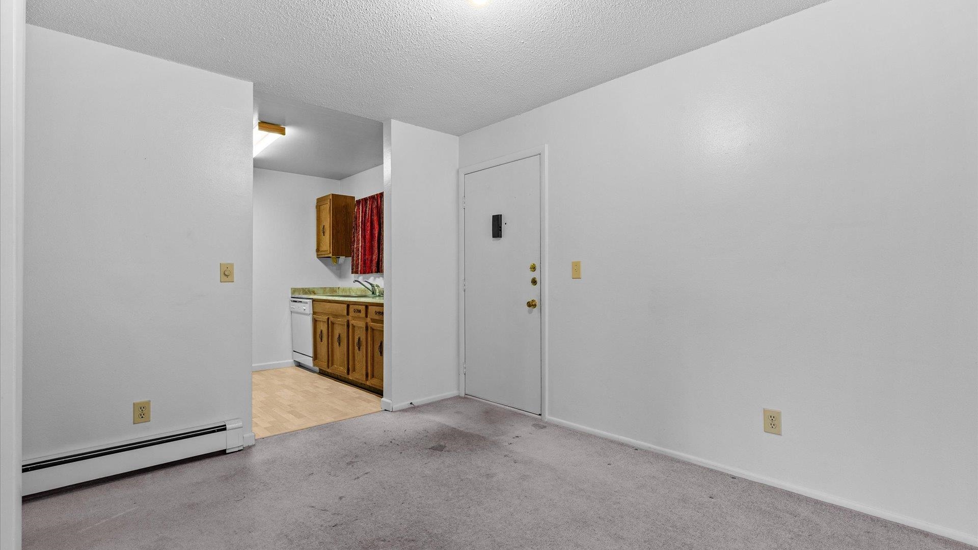 3233 Lakeside Drive Property Photo 3