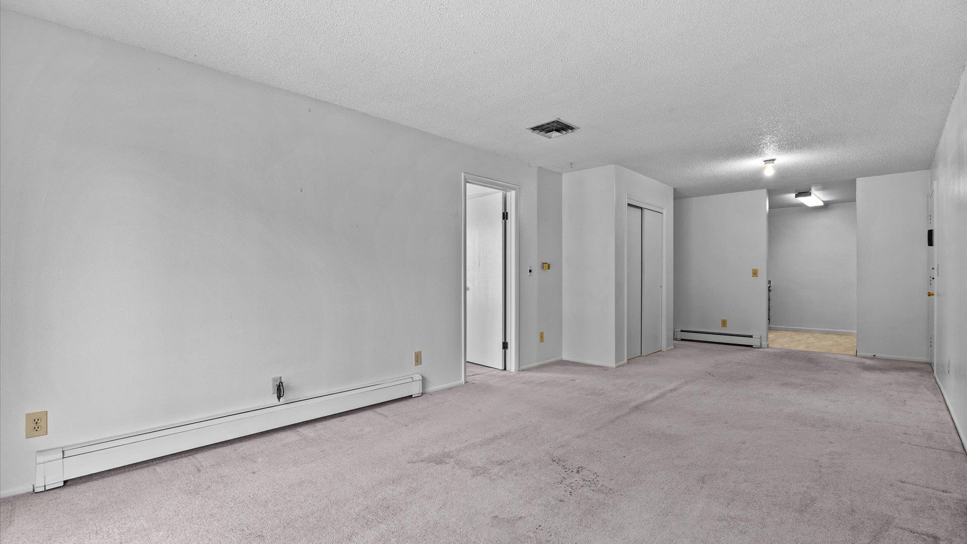 3233 Lakeside Drive Property Photo 6