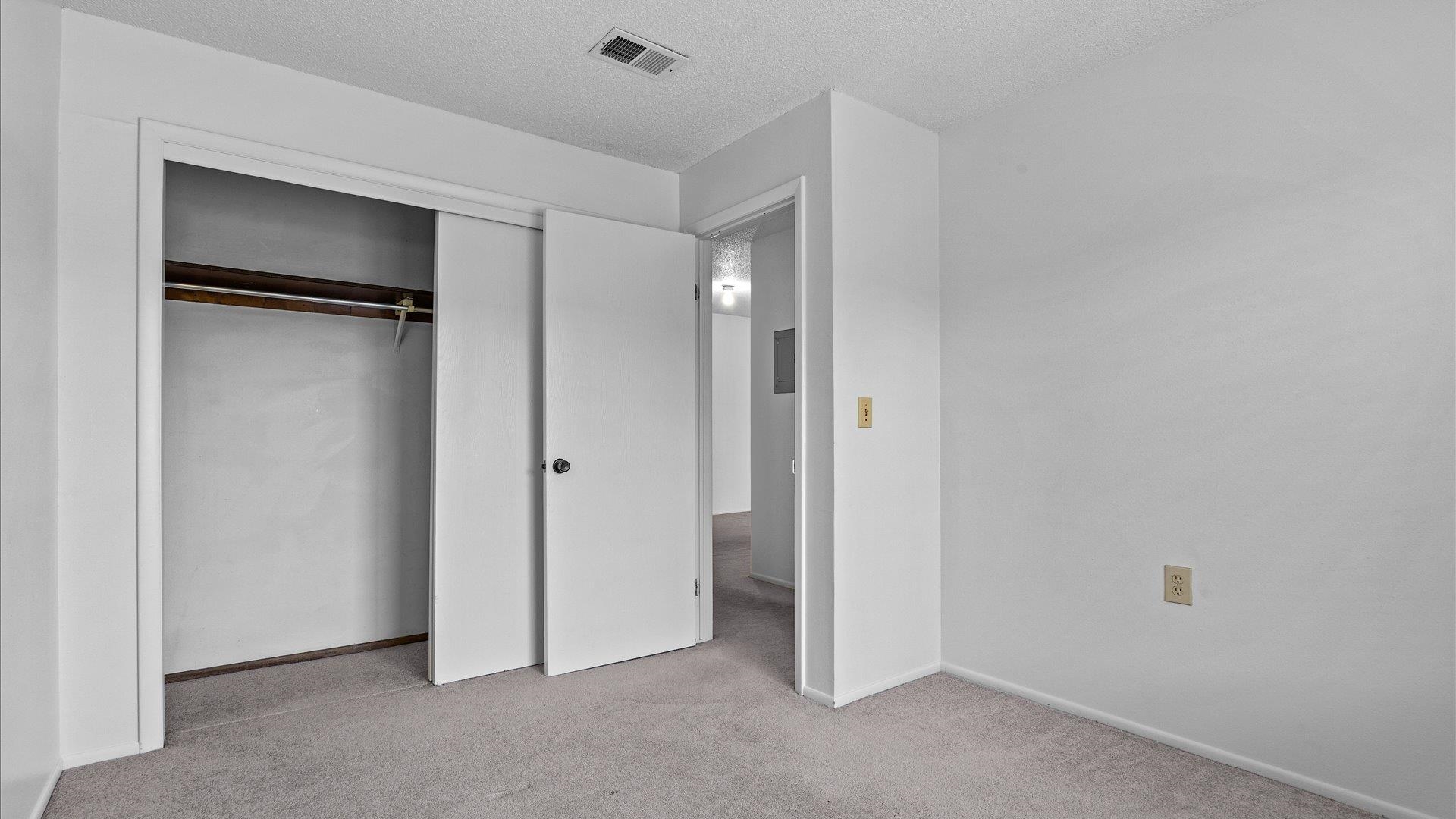 3233 Lakeside Drive Property Photo 13