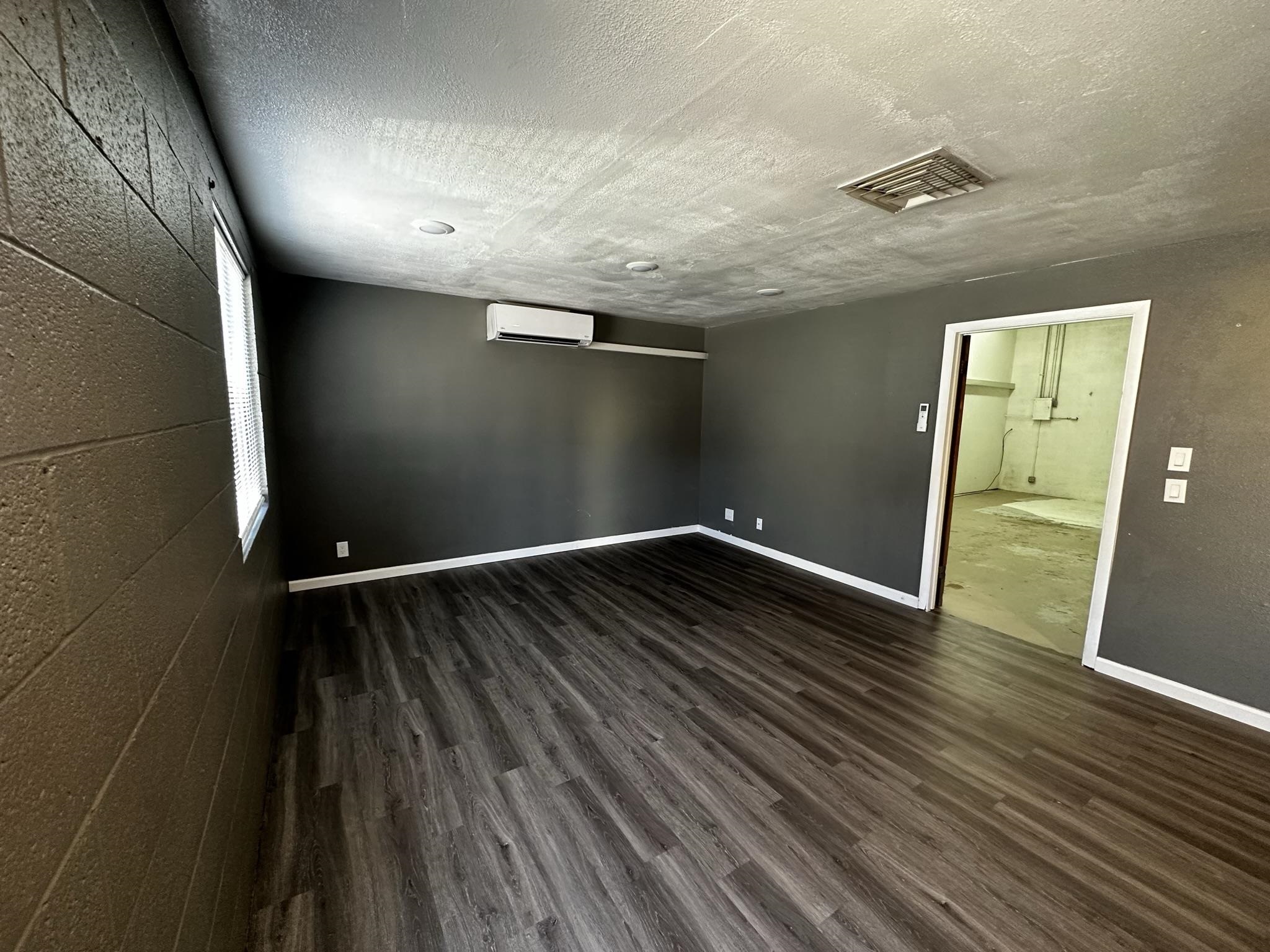 2940 I-70 Business Loop Property Photo 11