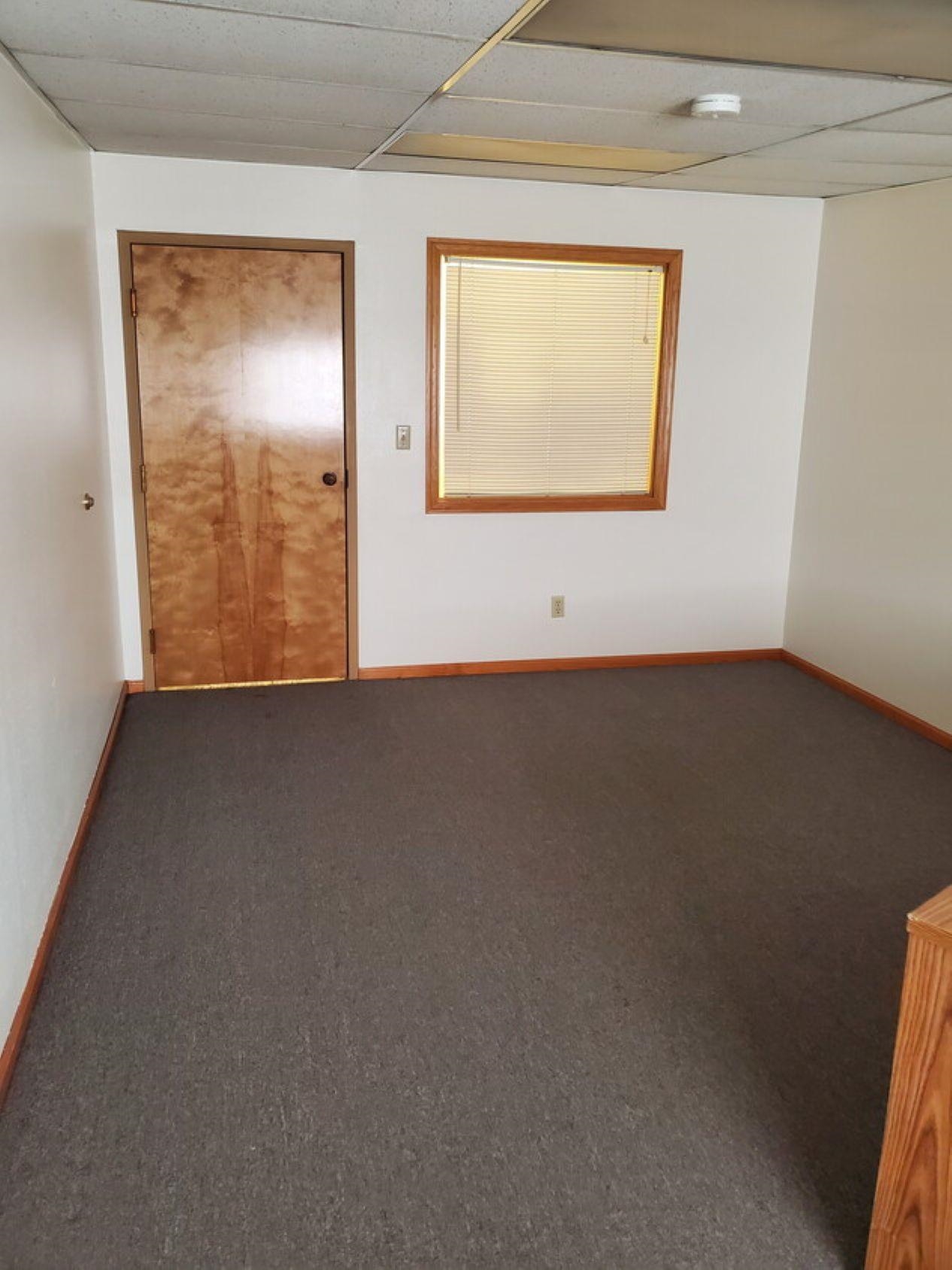 2210 Highway 6&50 Property Photo 12