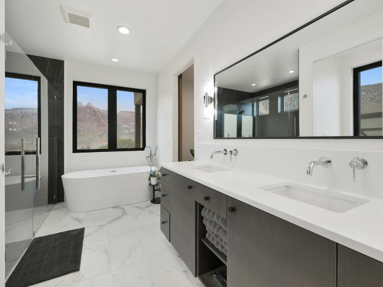 1843 Broadway Property Photo 18