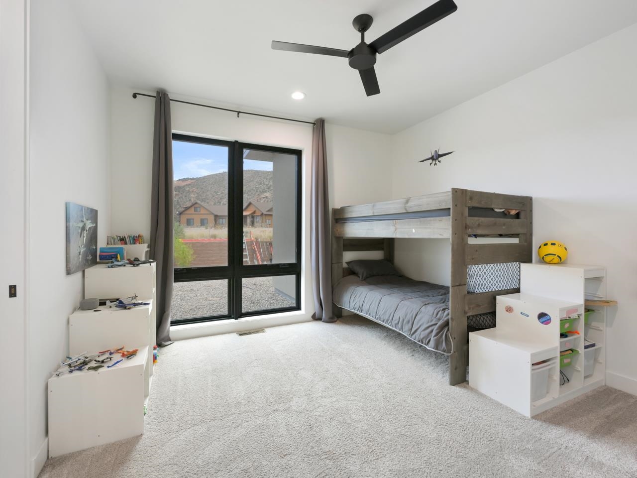 1843 Broadway Property Photo 22