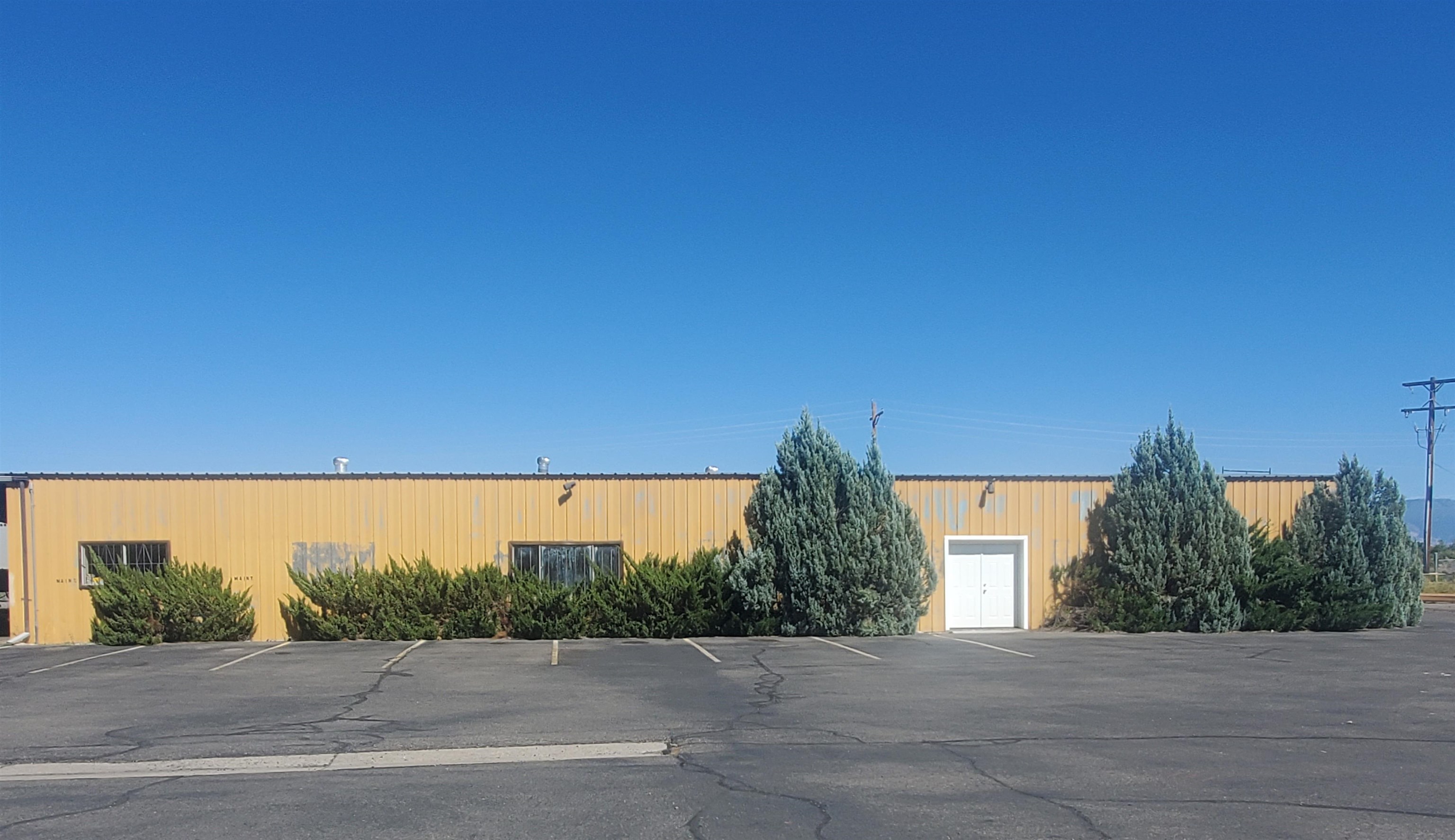 2210 Highway 6&50 Property Photo 1