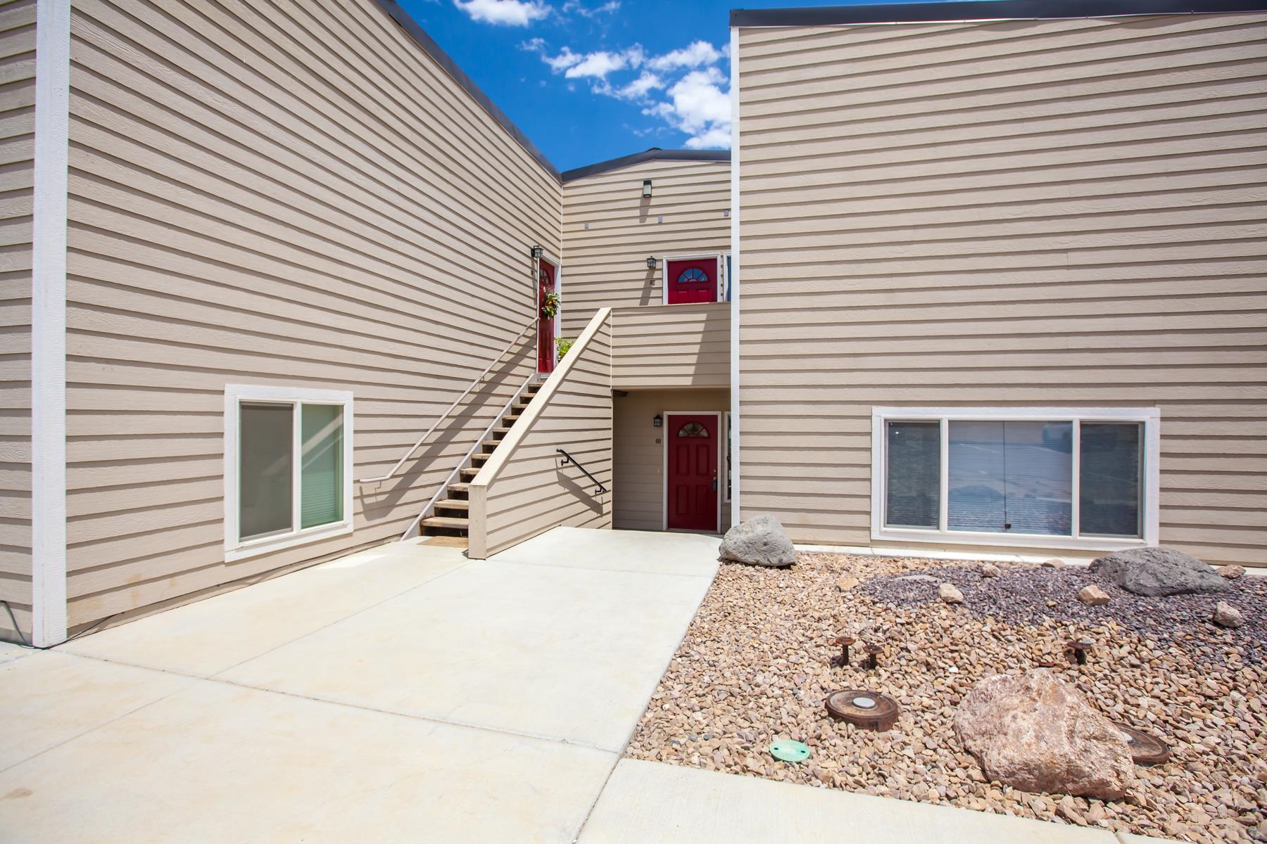 109 Anna Court Property Photo 2