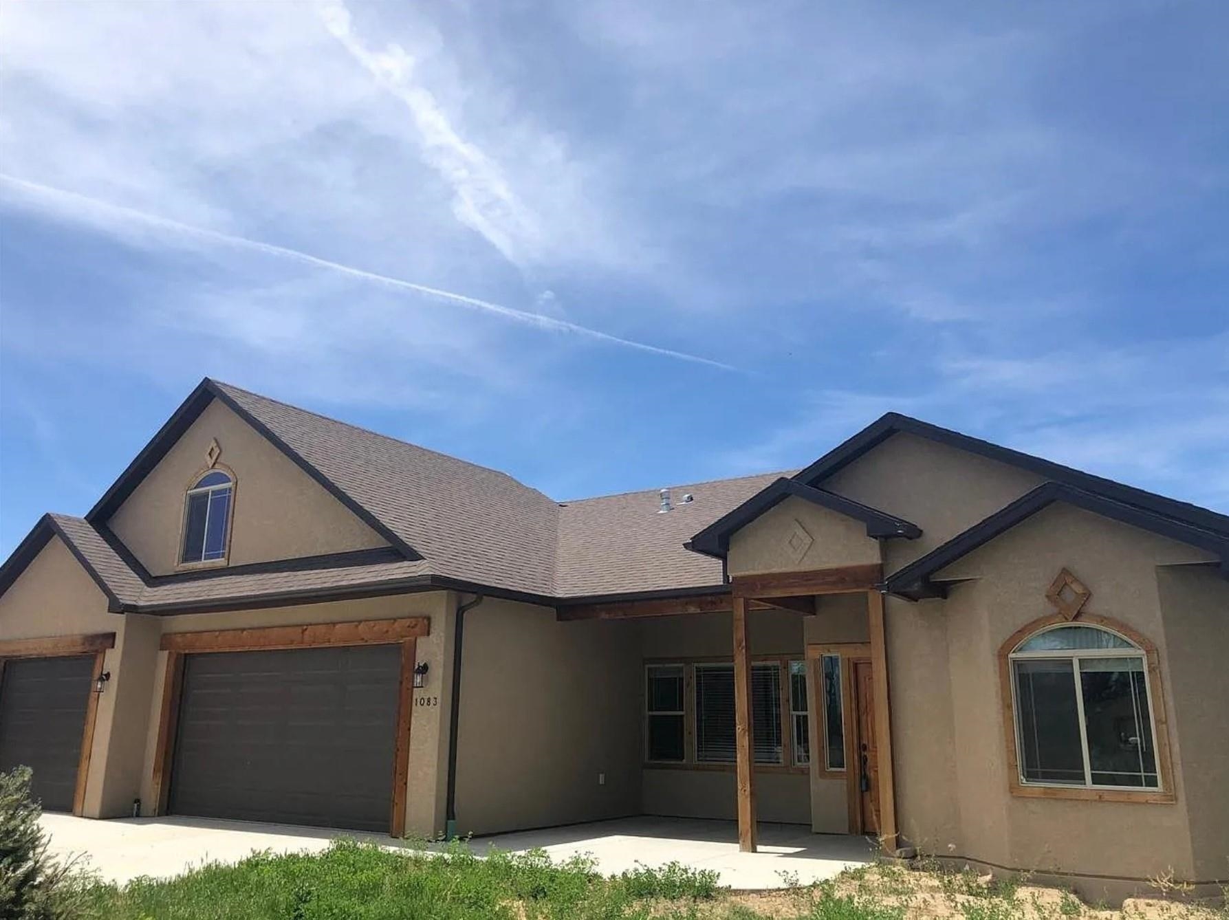 1083 20 Road Property Photo 1