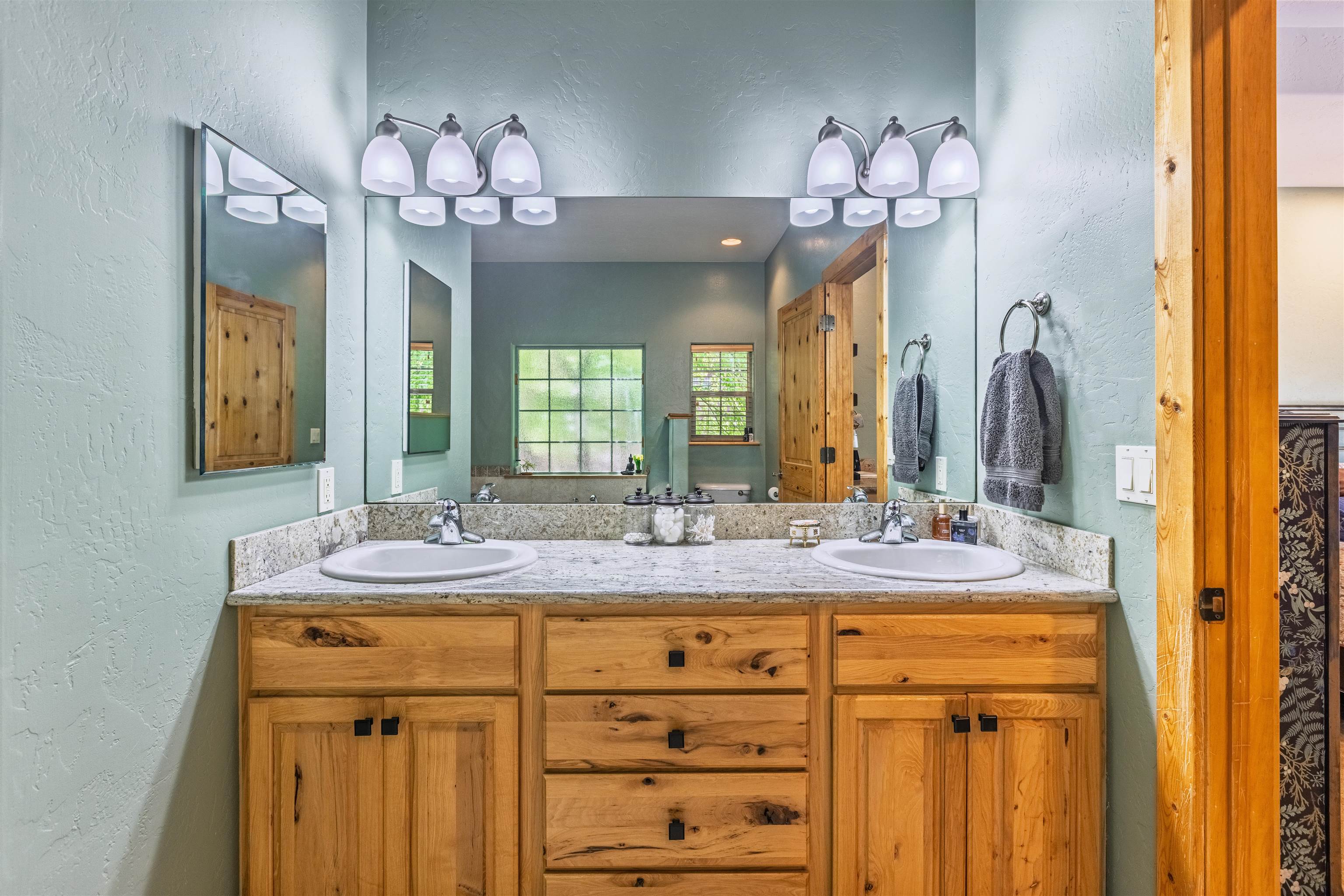 248 Blackhawk Drive Property Photo 19
