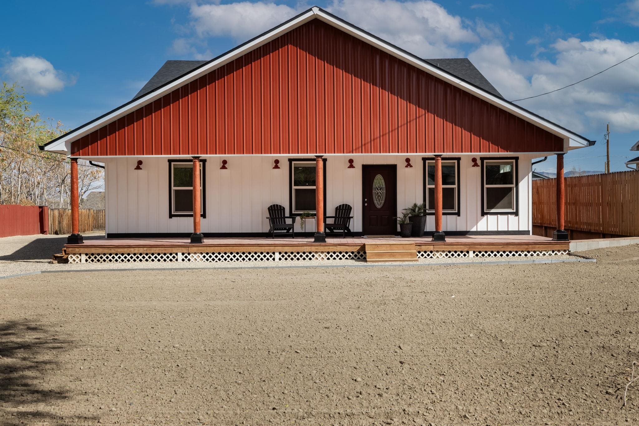 2877 B Road Property Photo 1