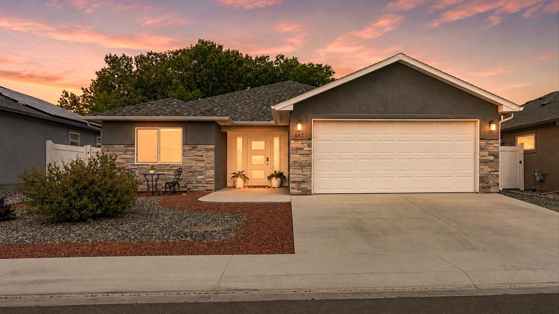 582 Redwing Lane