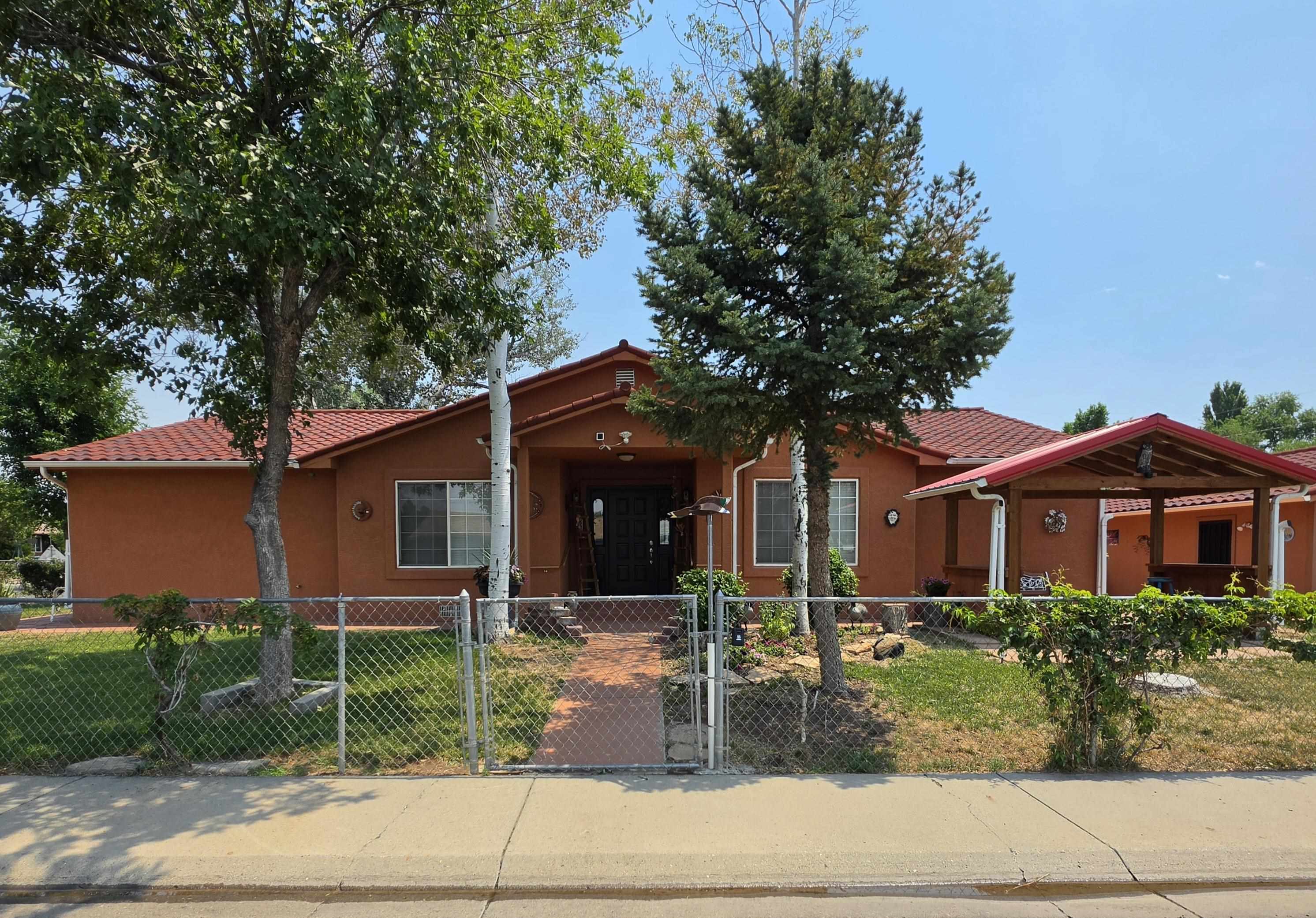 610 E Harrison Avenue Property Photo 4