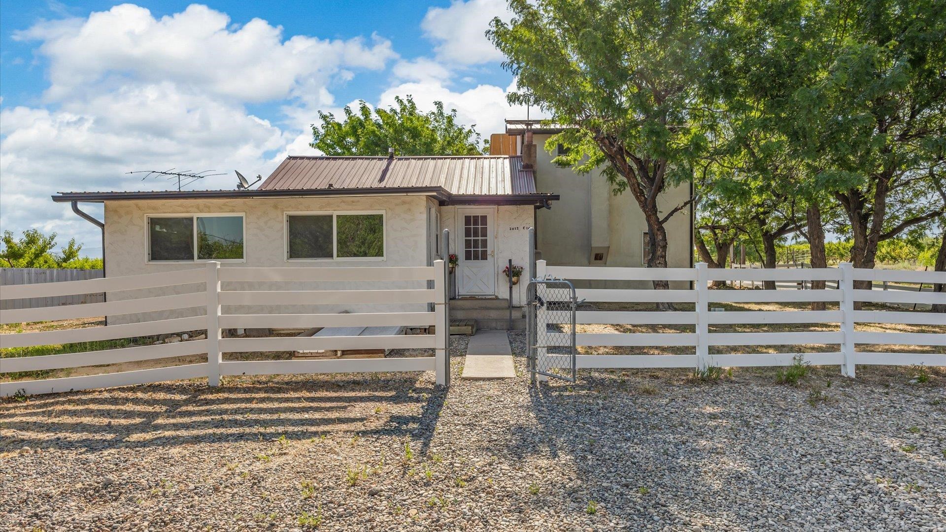 3412 C 1/2 Road Property Photo 1