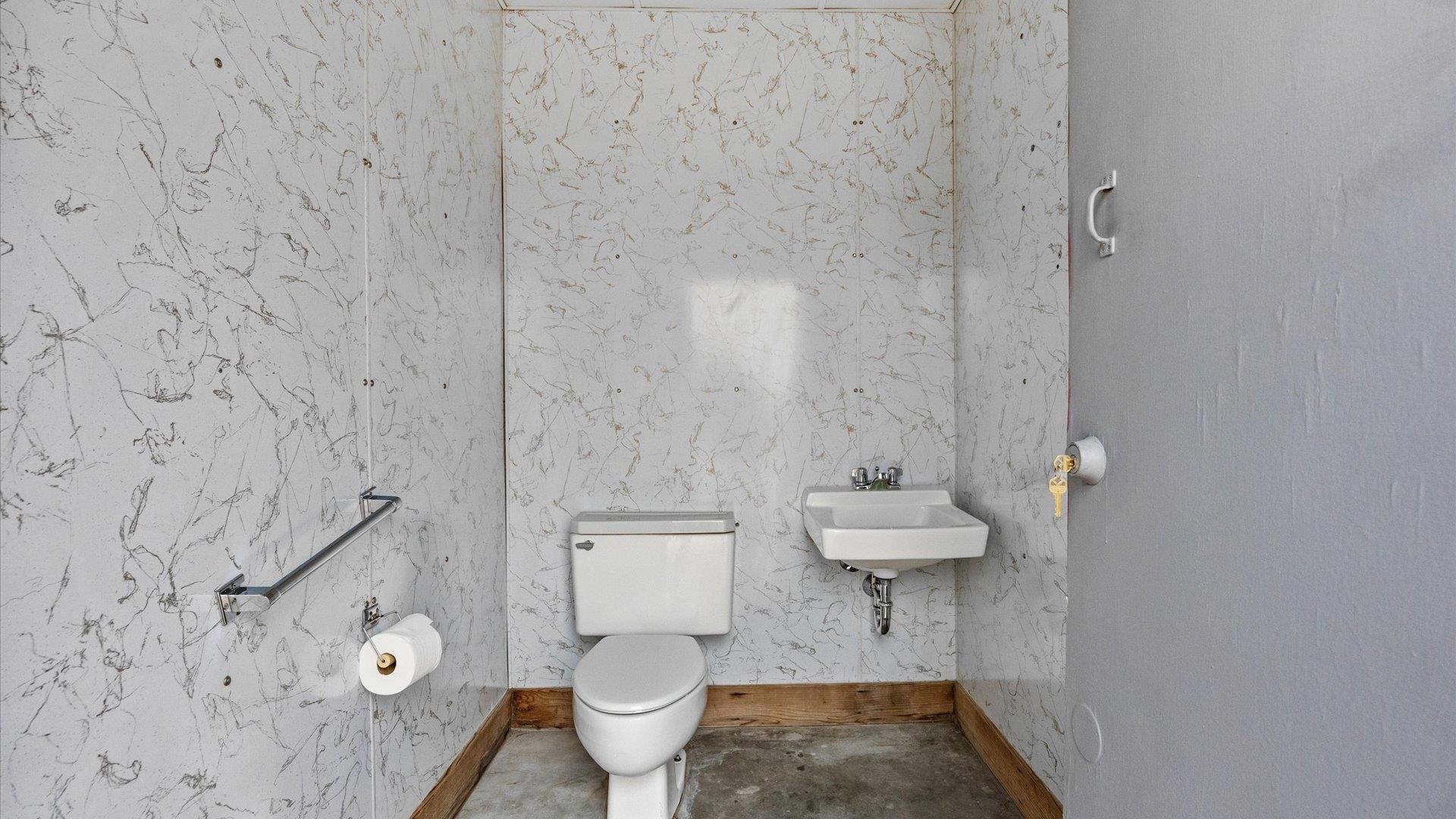 2720 Highway 50 Property Photo 24