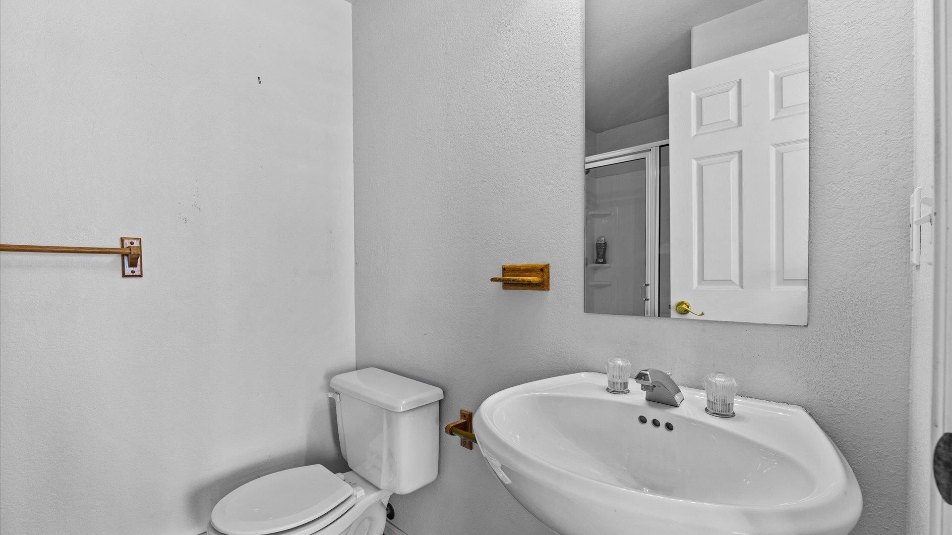 422 1/2 Prospectors Point Property Photo 18