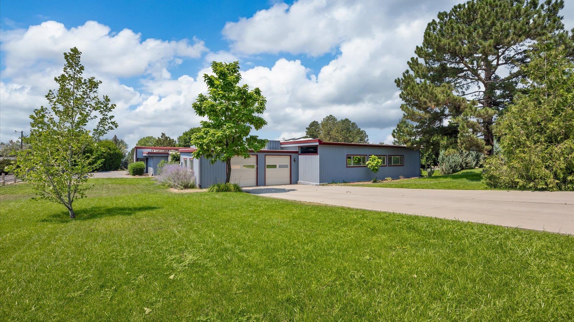 688 Stepaside Drive Property Photo 1