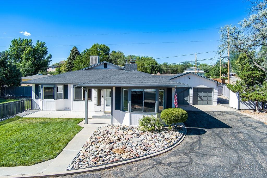 2387 Broadway Property Photo 1