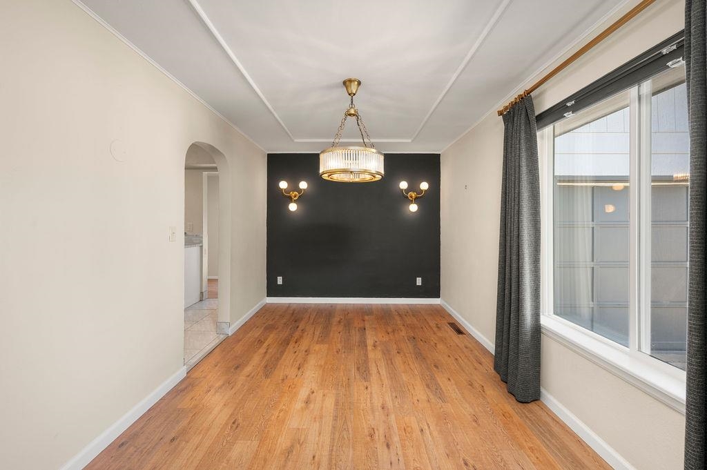 2387 Broadway Property Photo 5