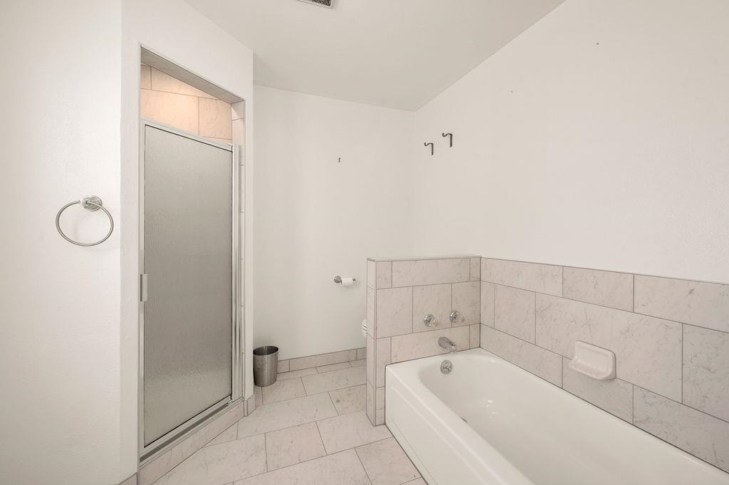 2387 Broadway Property Photo 11