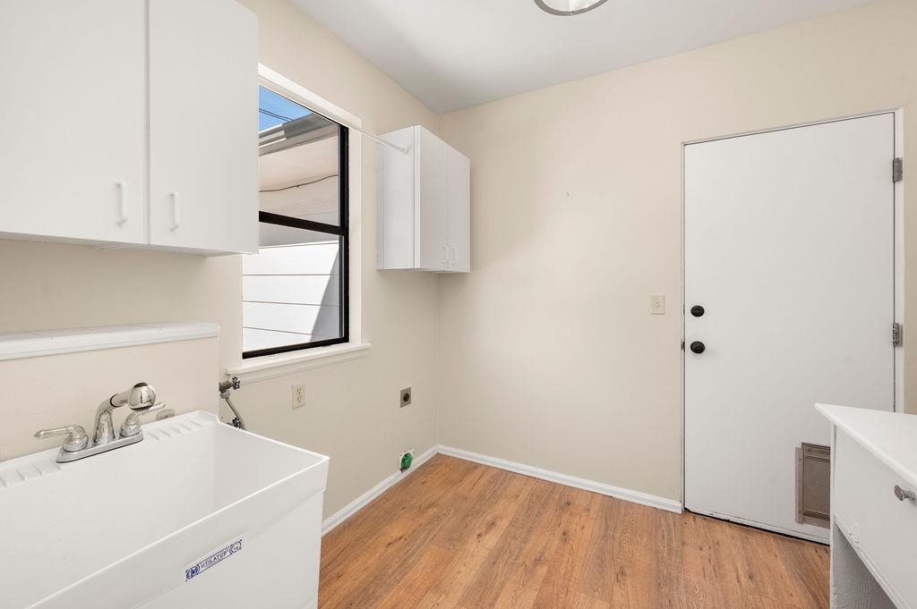 2387 Broadway Property Photo 24