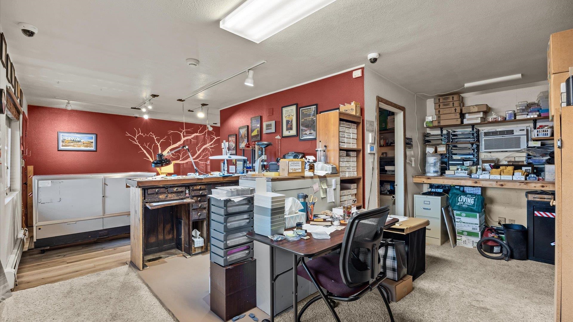 1460 North Avenue Property Photo 8