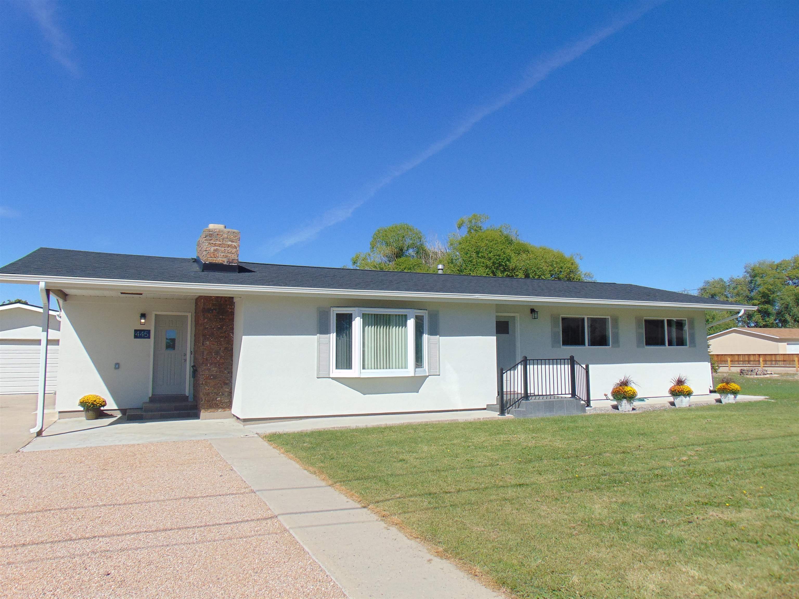 445 N Mulberry Street Property Photo 2