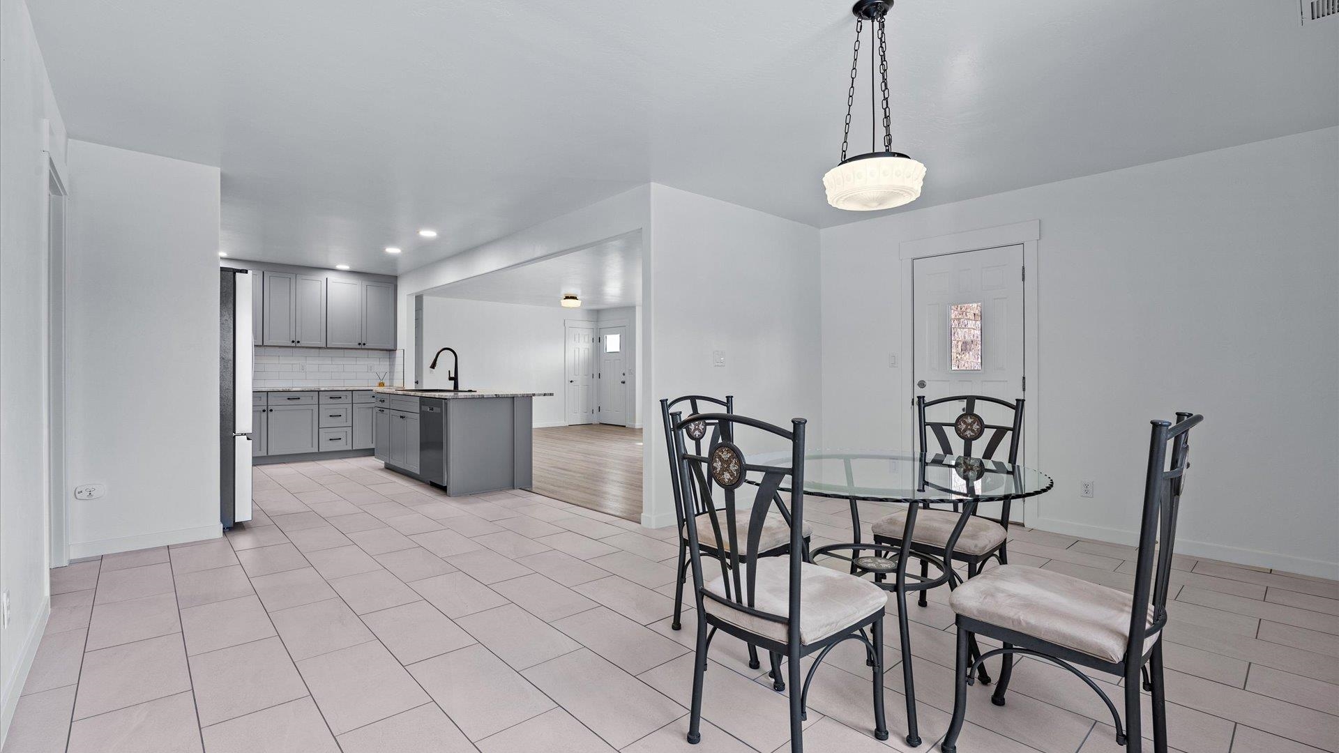 445 N Mulberry Street Property Photo 12