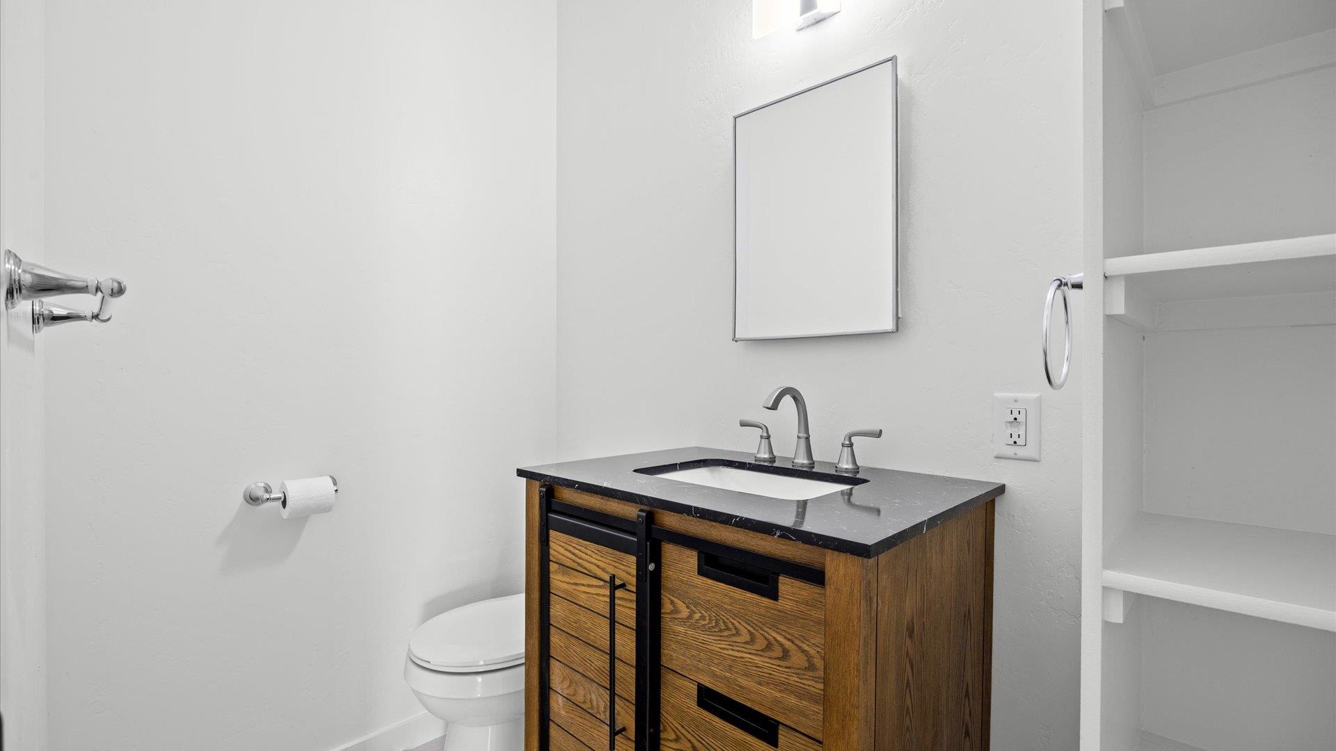 445 N Mulberry Street Property Photo 24