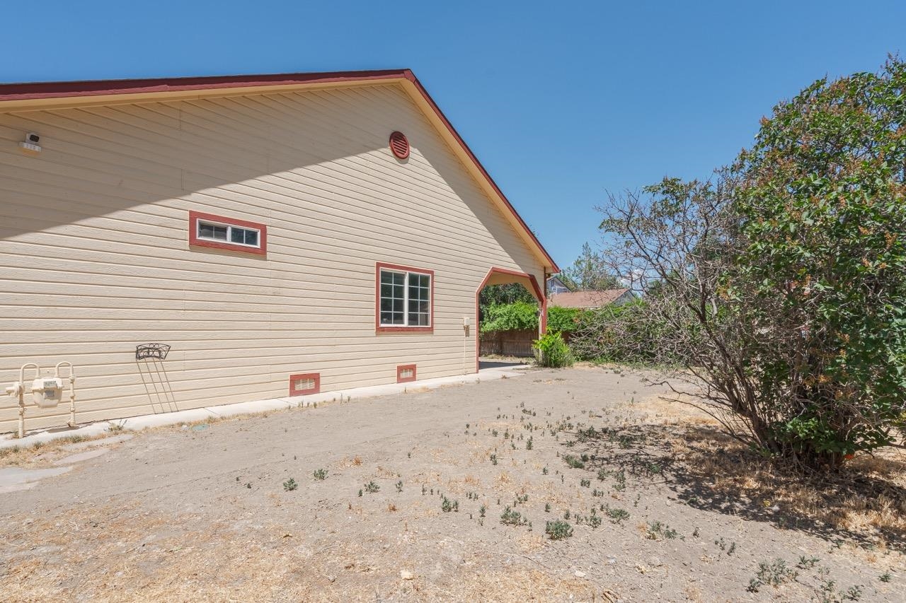 3228 F 1/4 Road Property Photo 23