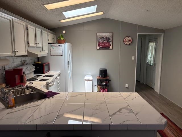 3781 Granada Drive Property Photo 6