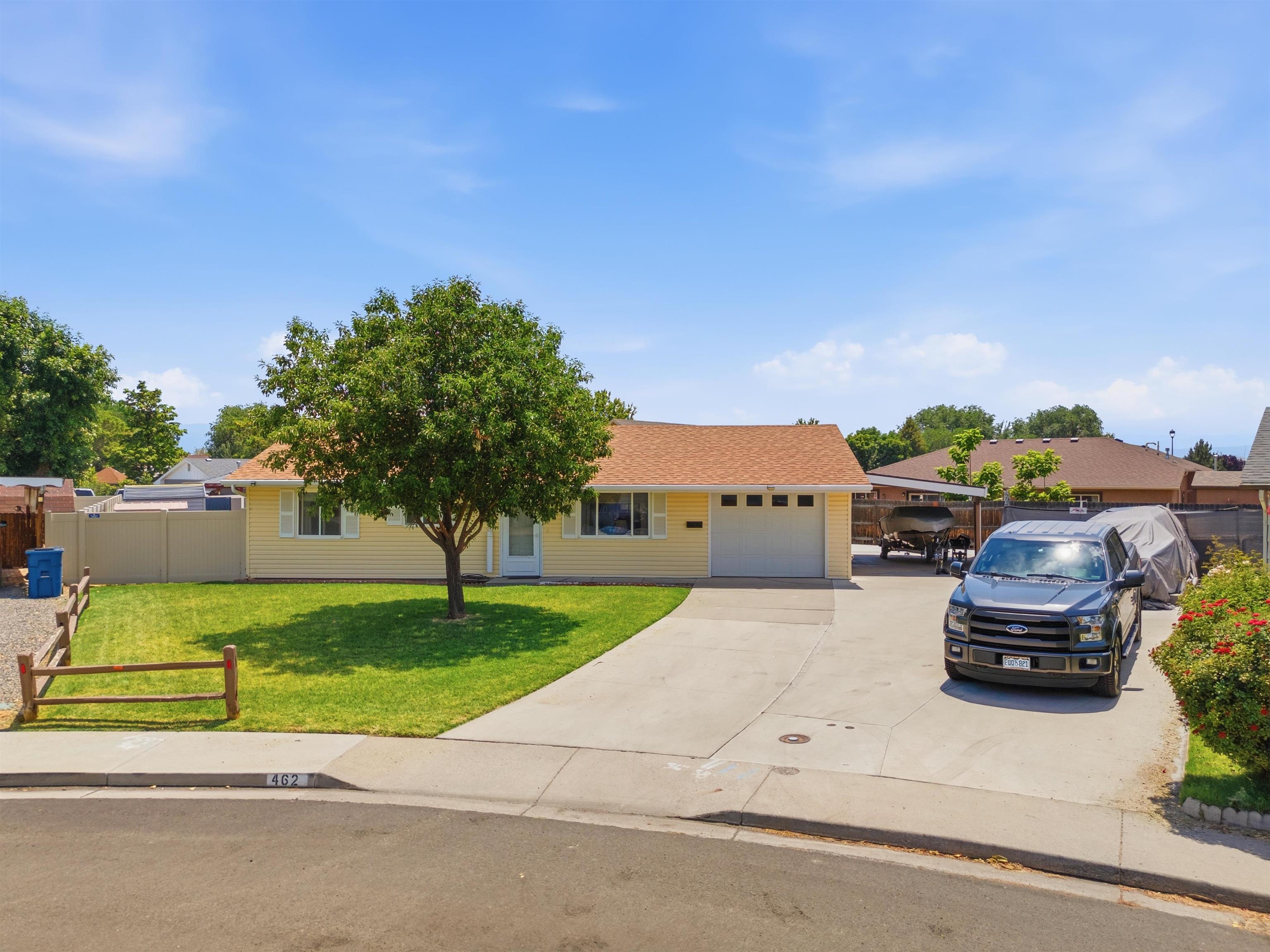 462 Grand Valley Drive Property Photo 1