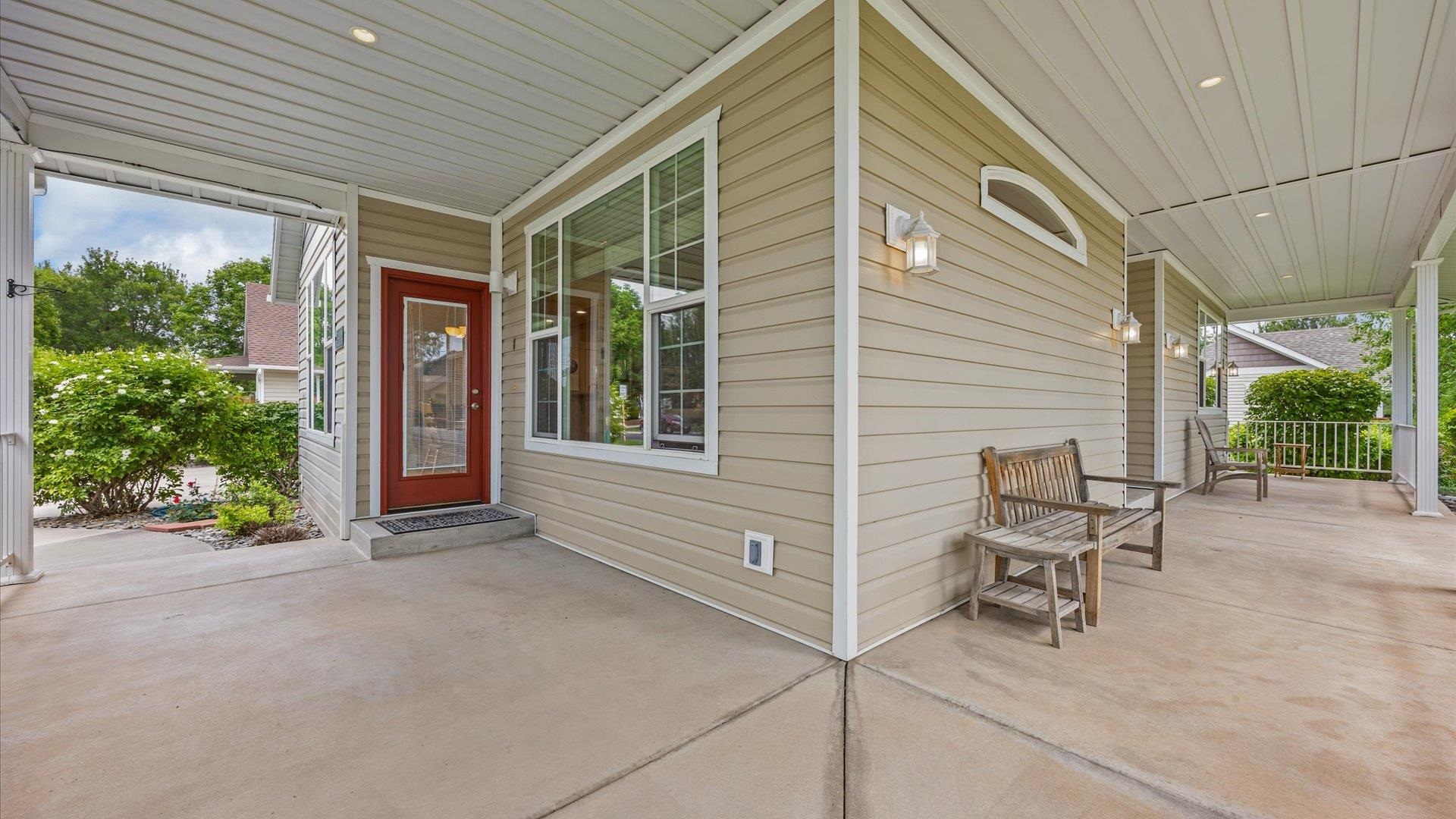 1119 Daisy Lane Property Photo 4