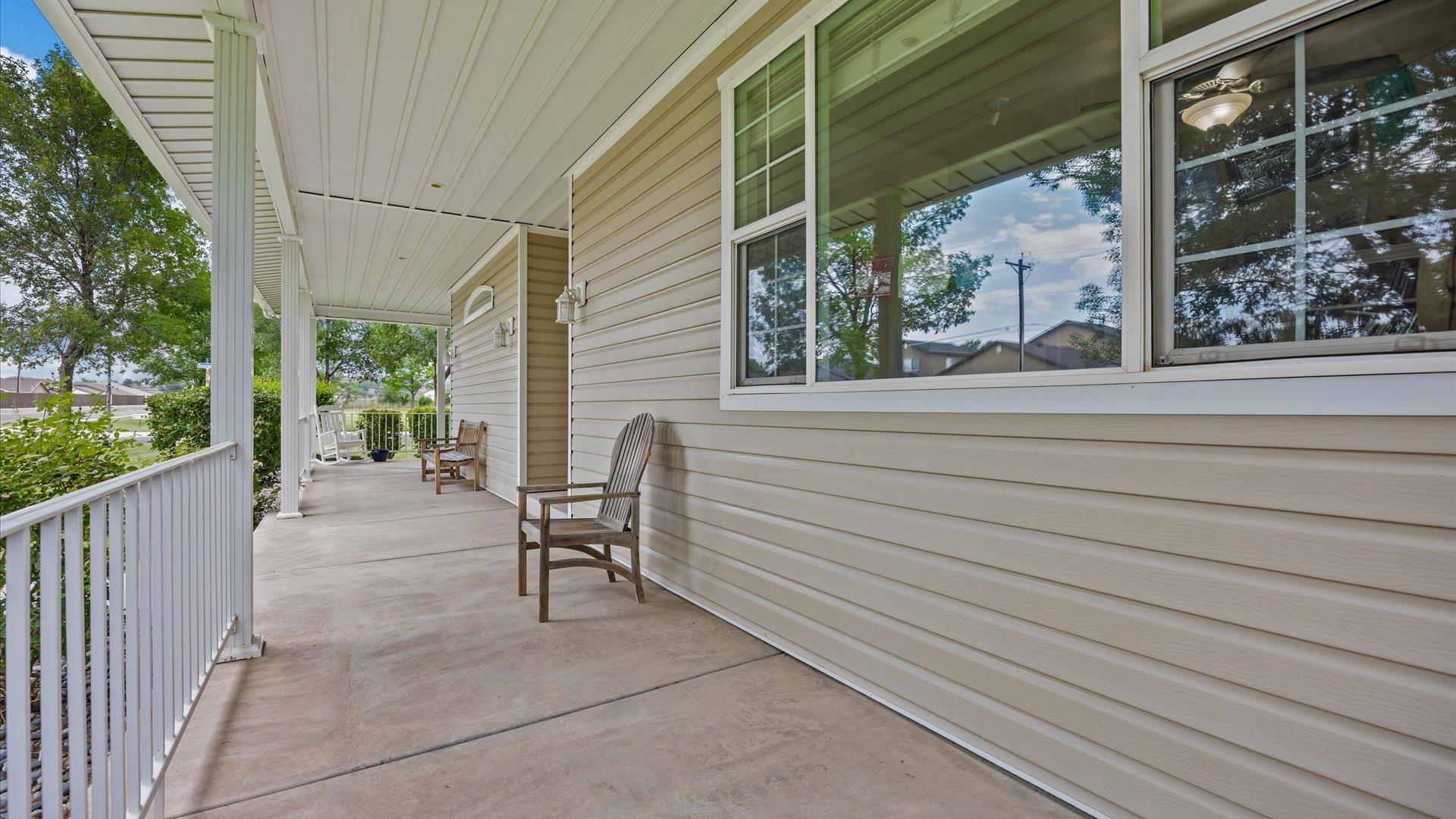 1119 Daisy Lane Property Photo 6