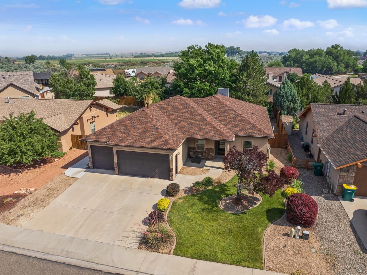 1213 Santa Fe Circle Property Photo 3