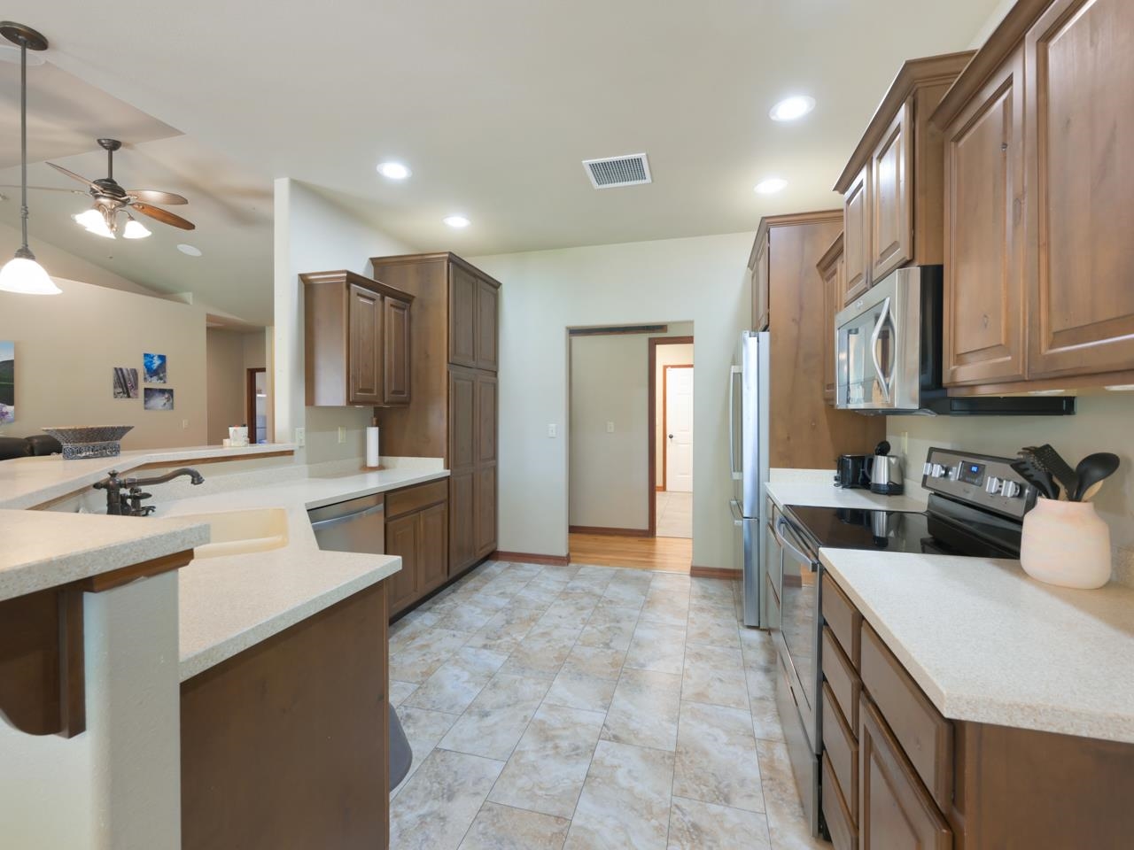 1213 Santa Fe Circle Property Photo 8