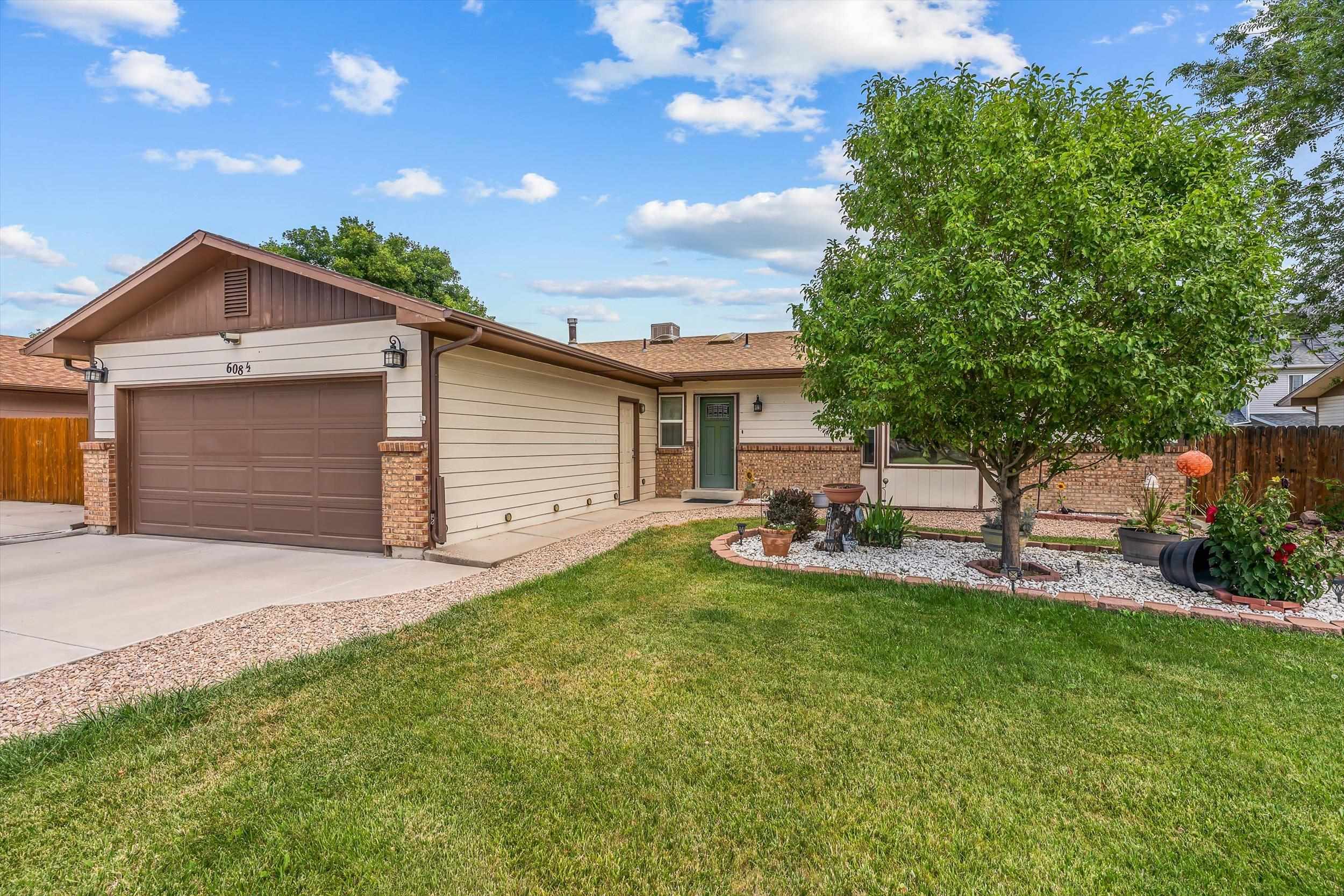 608 1/2 Wagon Way Property Photo 1