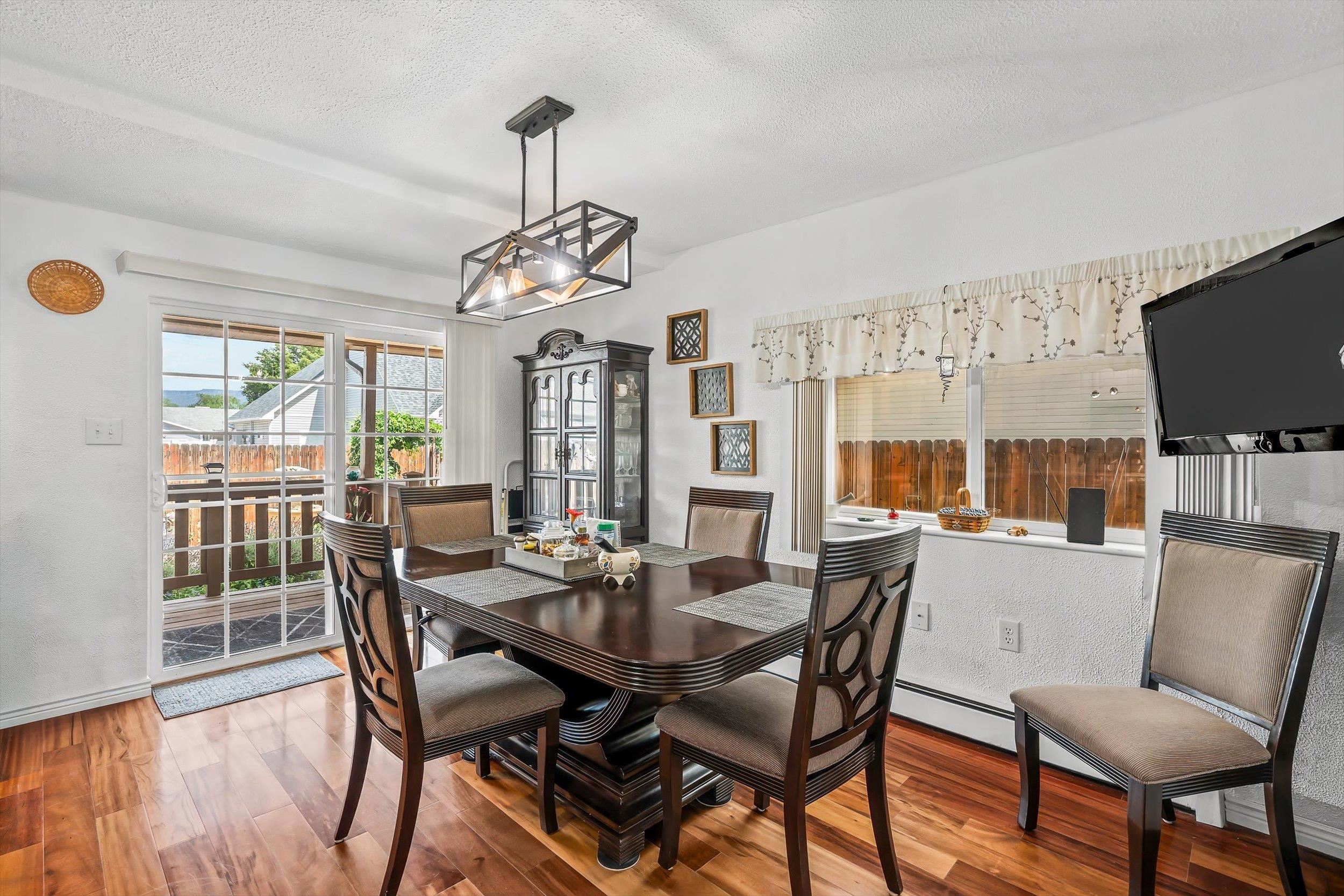 608 1/2 Wagon Way Property Photo 8