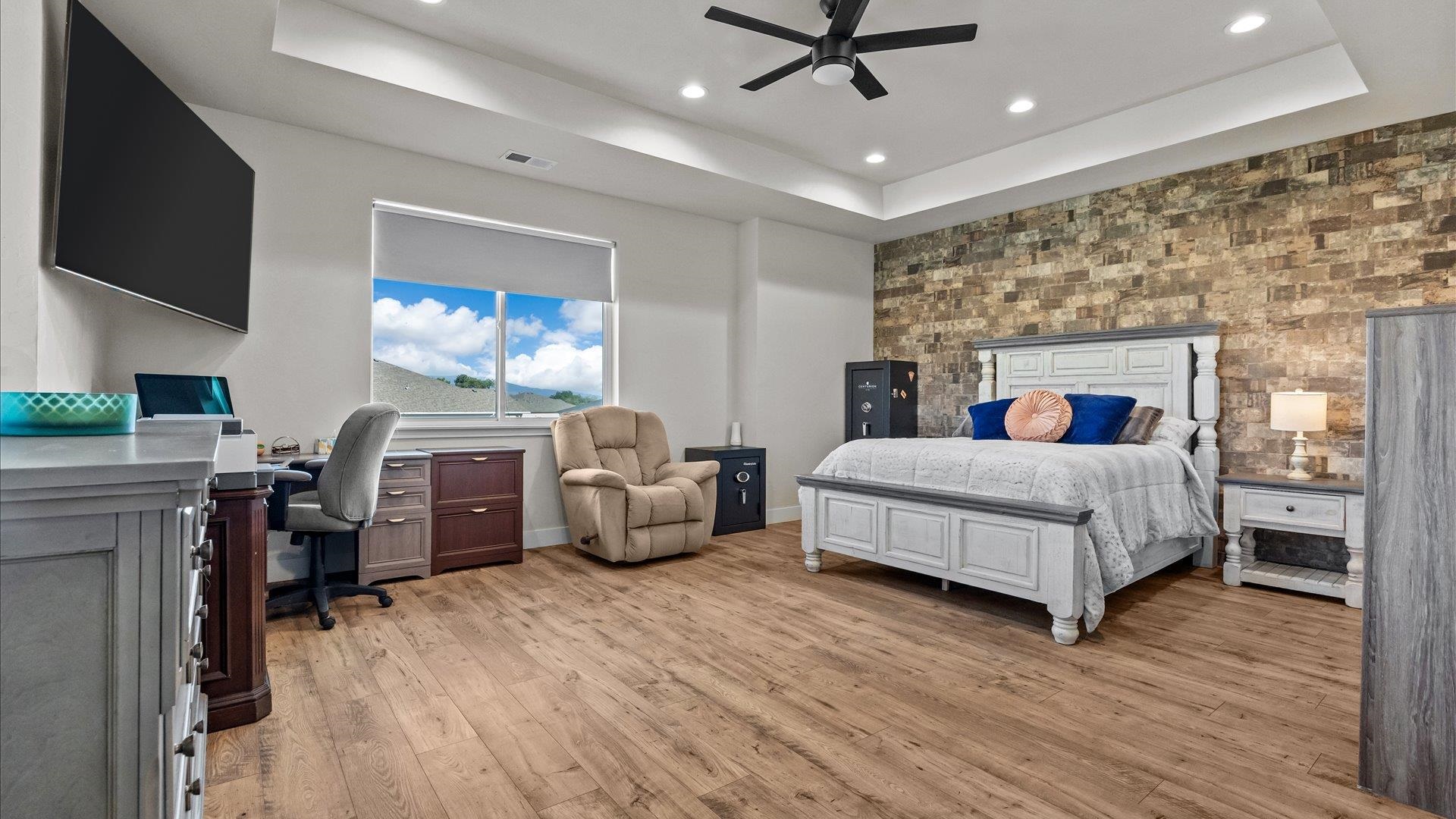 681 28 Road Property Photo 18