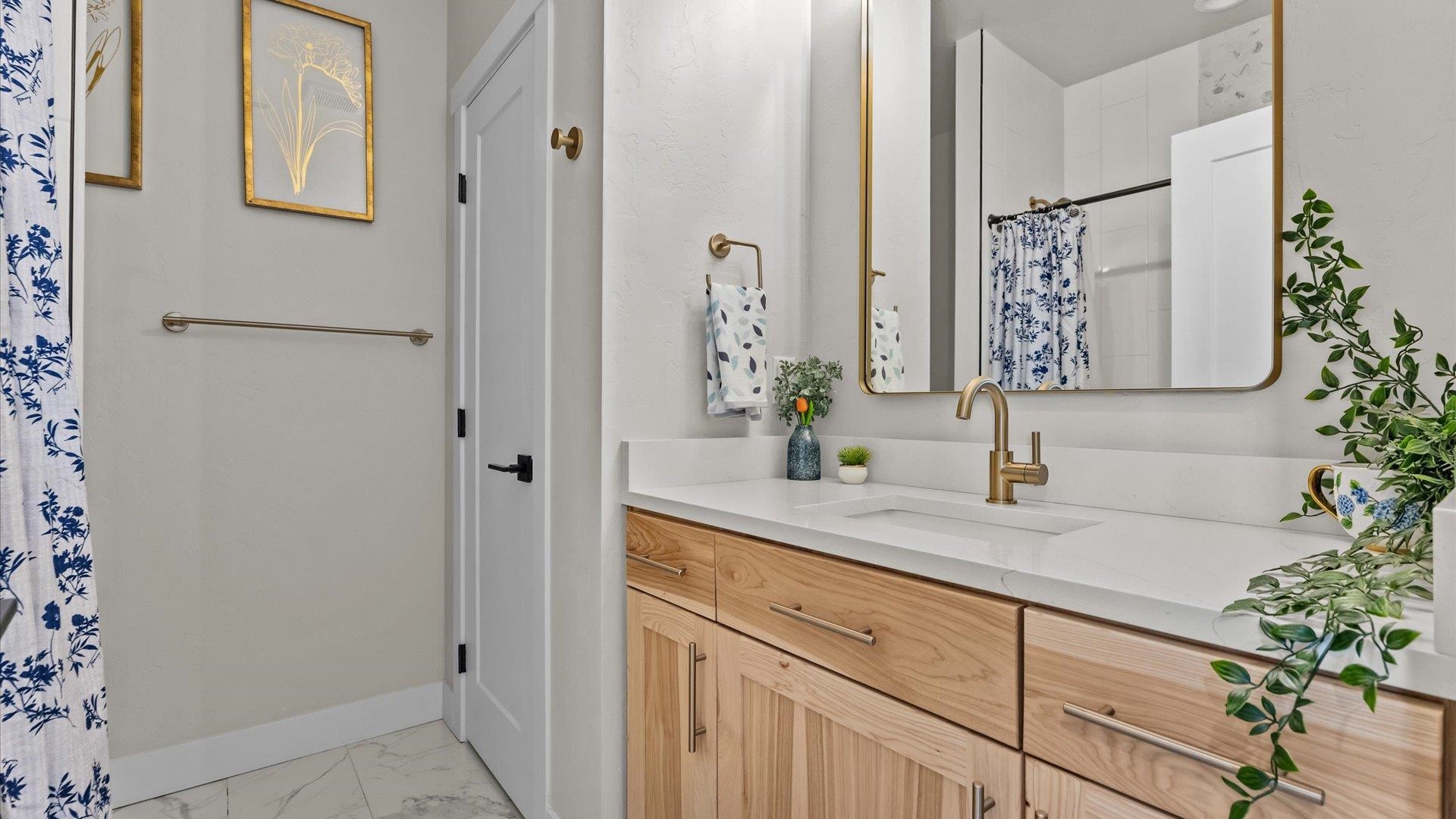 681 28 Road Property Photo 25