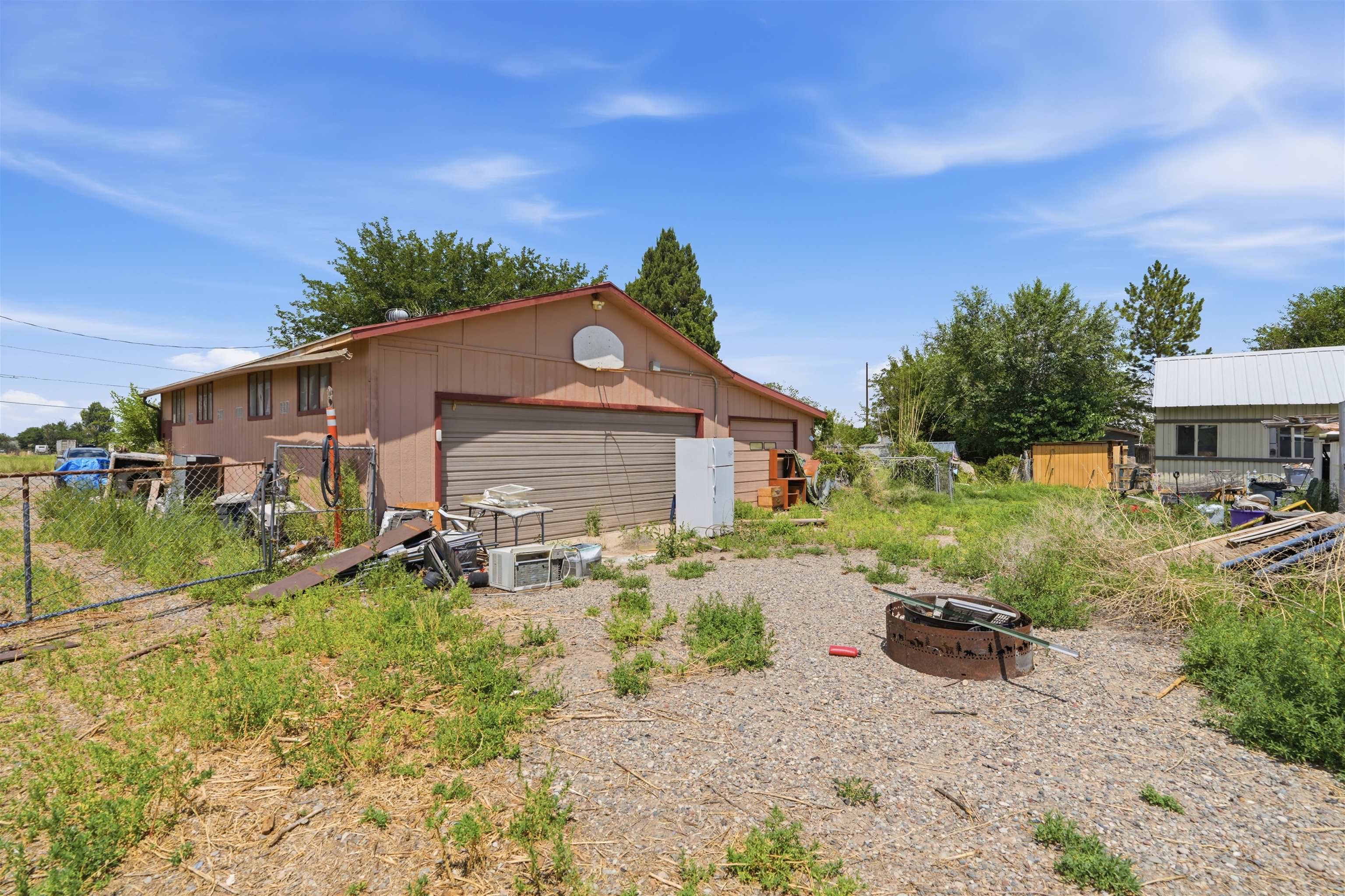 296 32 1/2 Road Property Photo 18