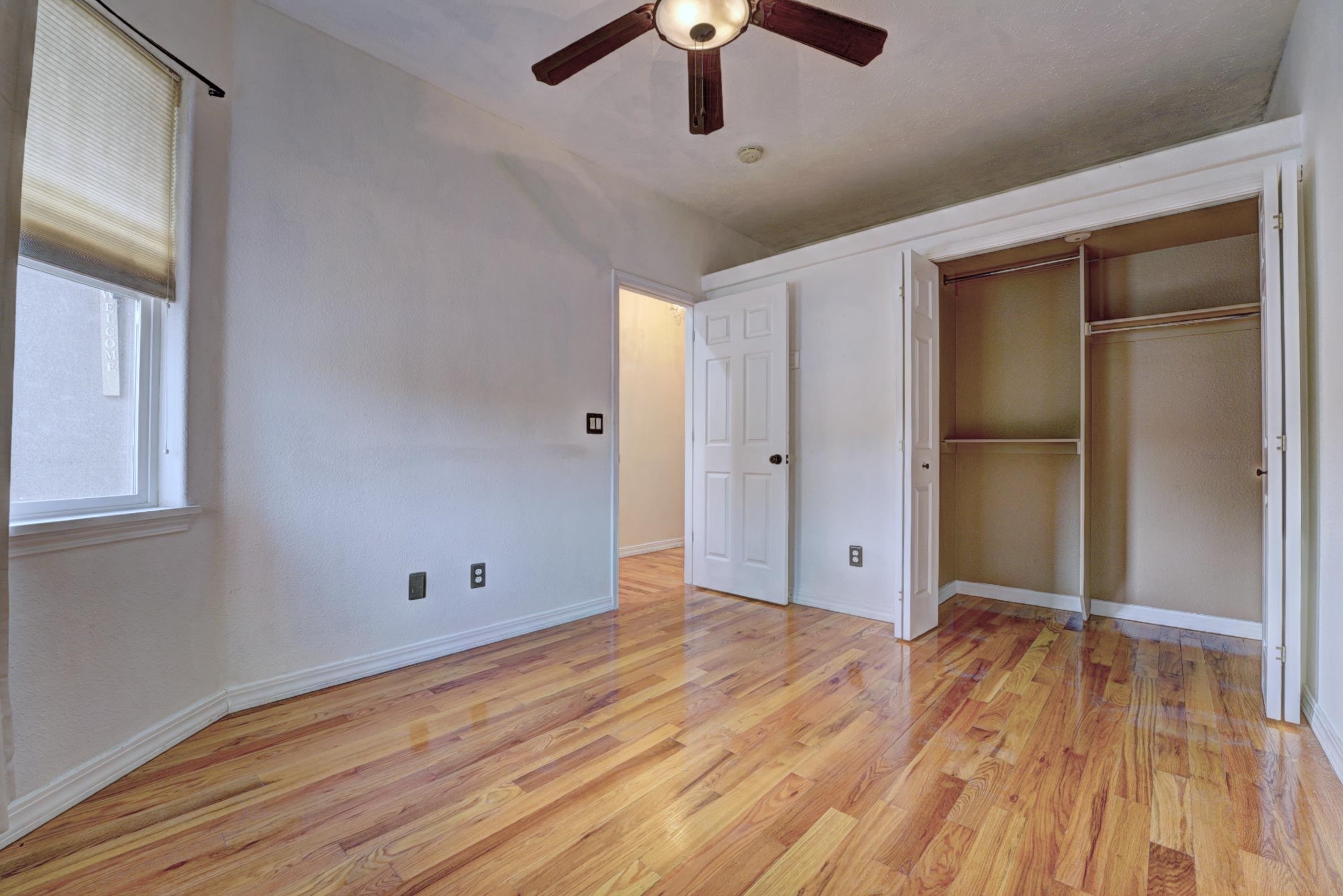 2845 Brittany Drive Property Photo 12