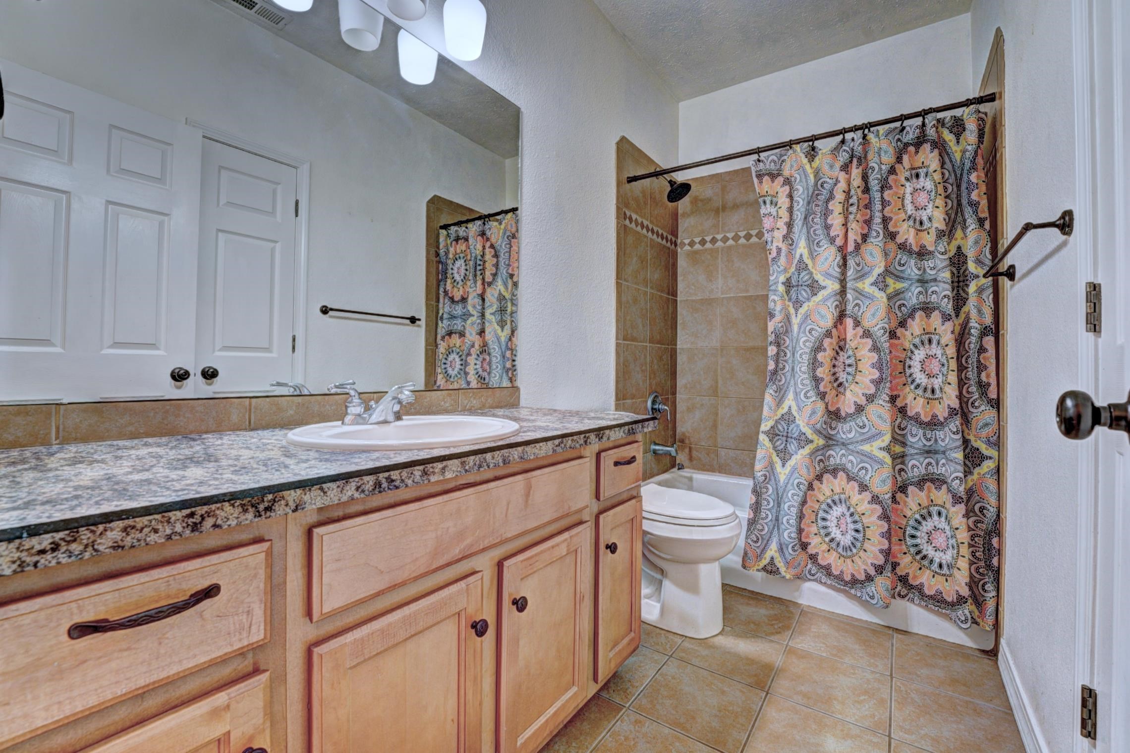 2845 Brittany Drive Property Photo 13