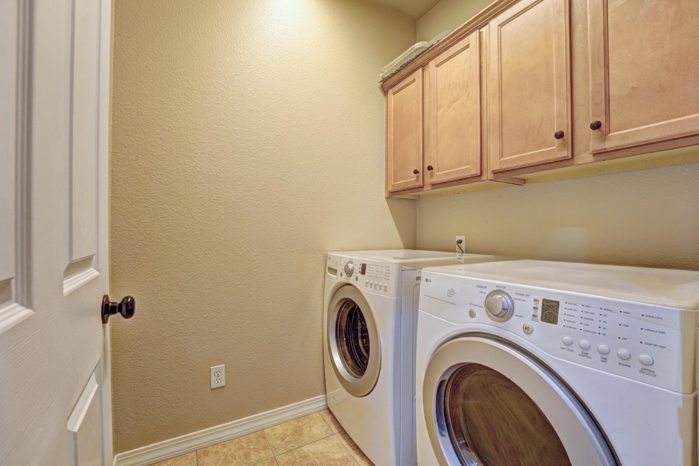 2845 Brittany Drive Property Photo 17