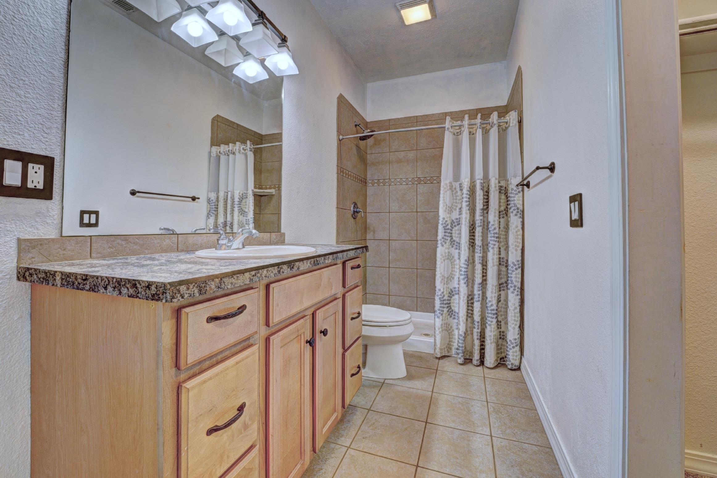 2845 Brittany Drive Property Photo 21