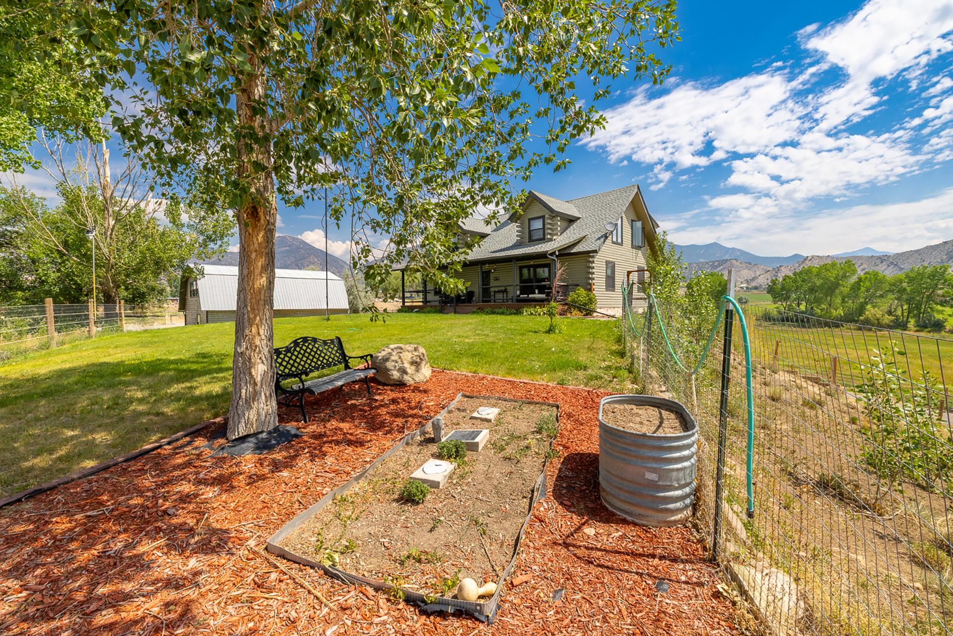 524 County Road 259 Property Photo 4