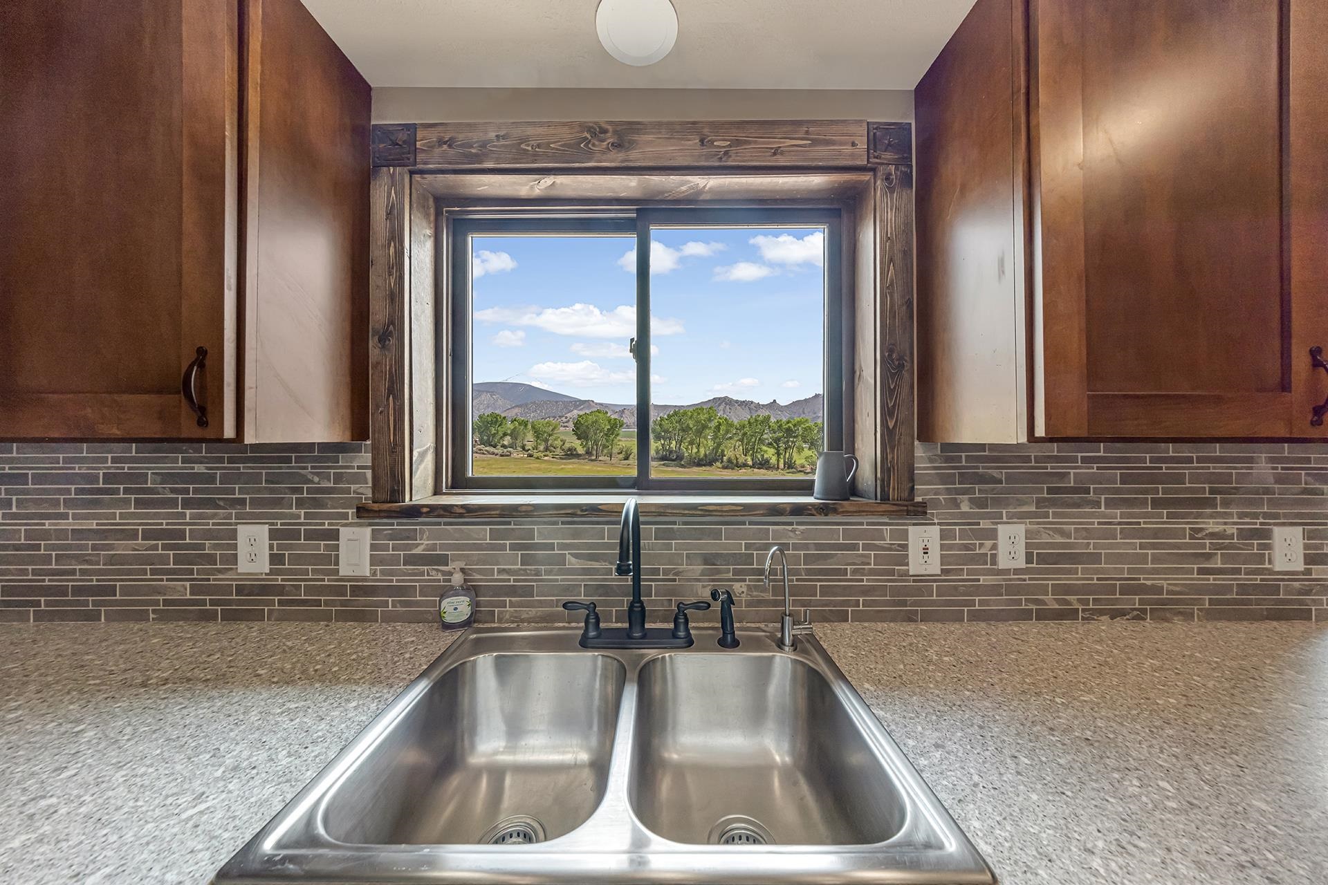 524 County Road 259 Property Photo 11