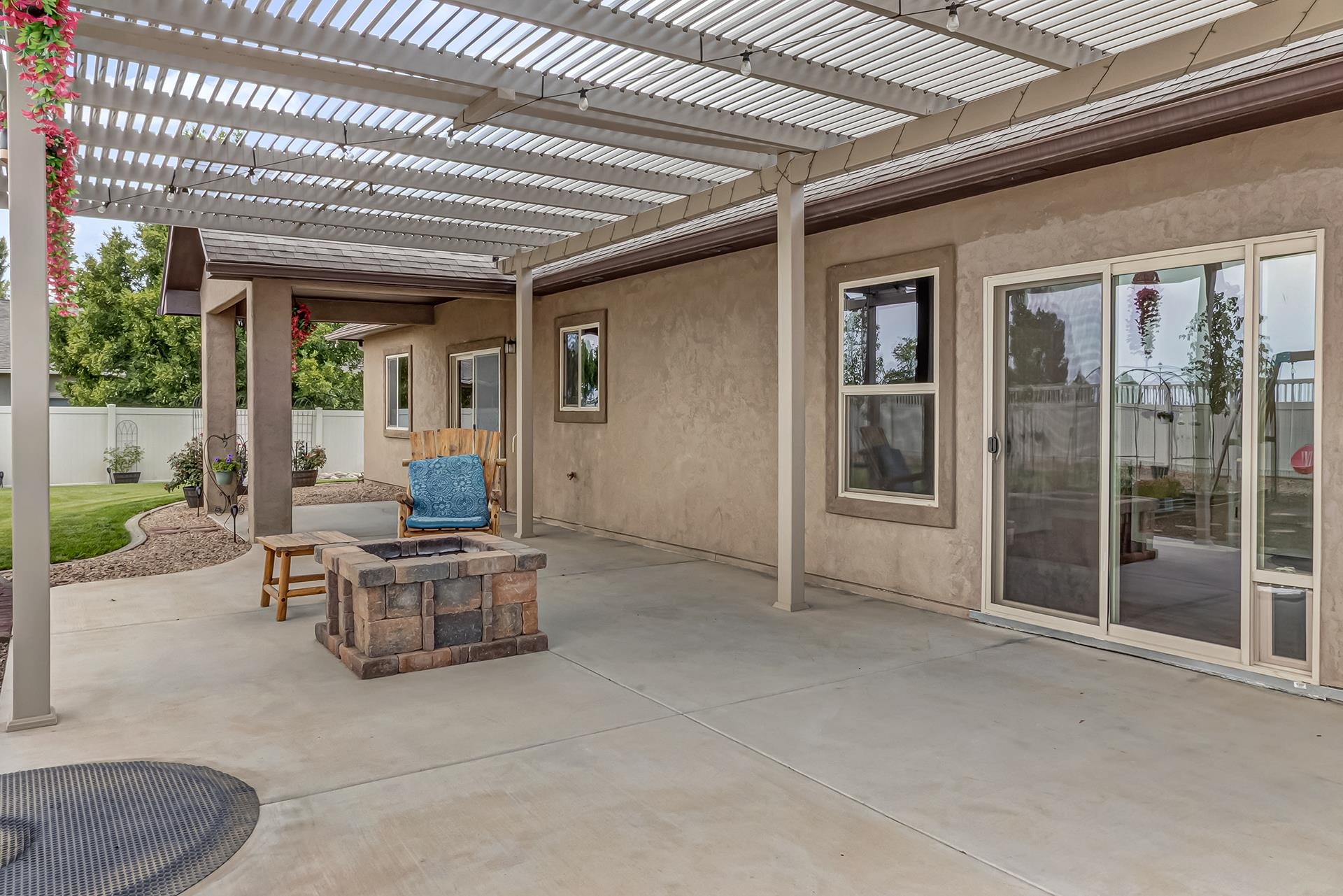 514 Lois Drive Property Photo 8