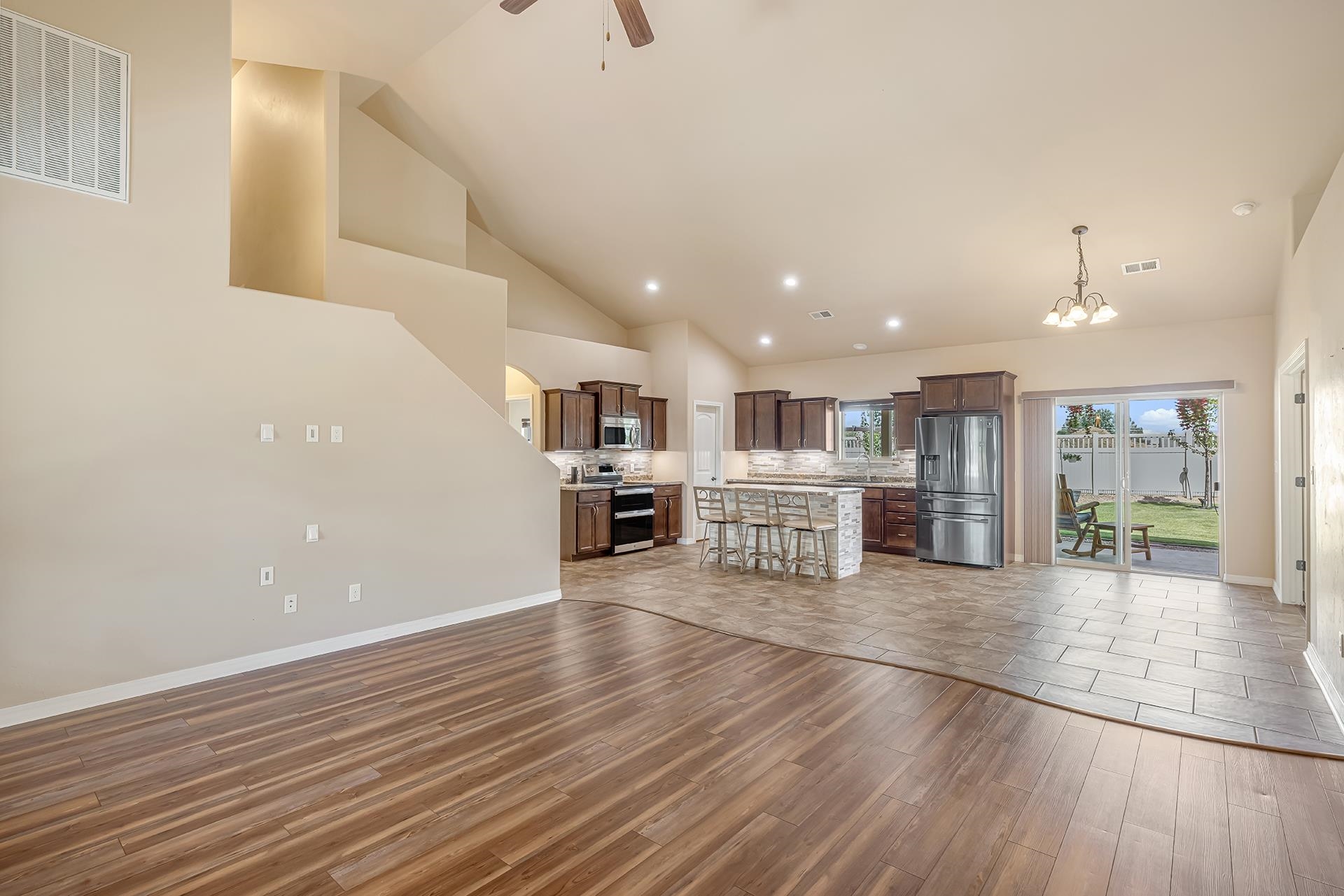 514 Lois Drive Property Photo 13