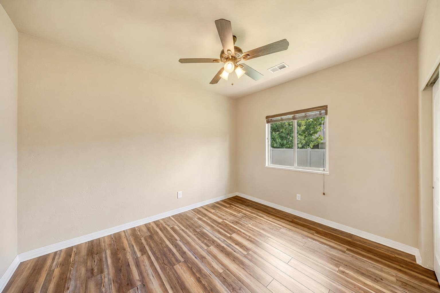 514 Lois Drive Property Photo 28
