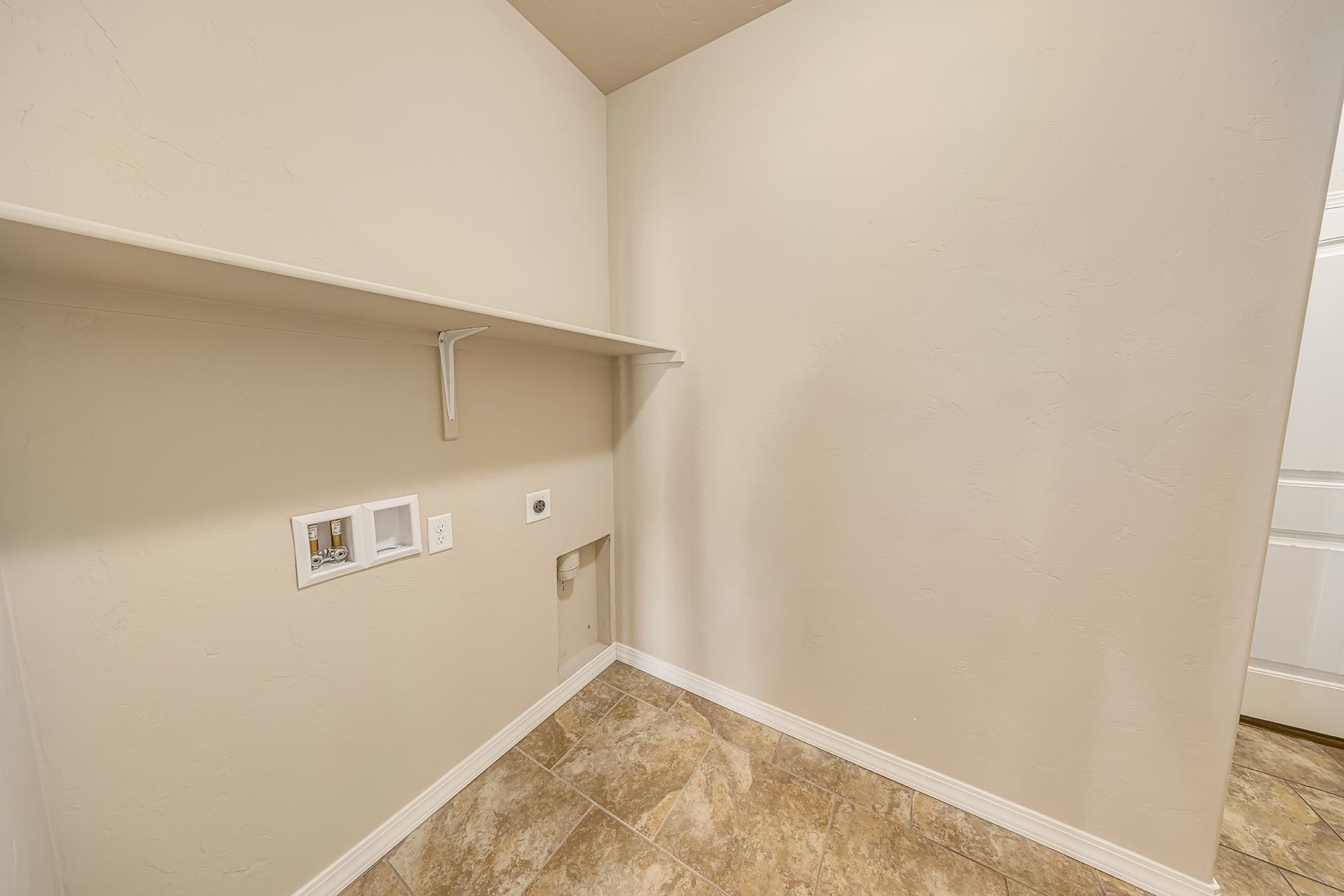 514 Lois Drive Property Photo 31